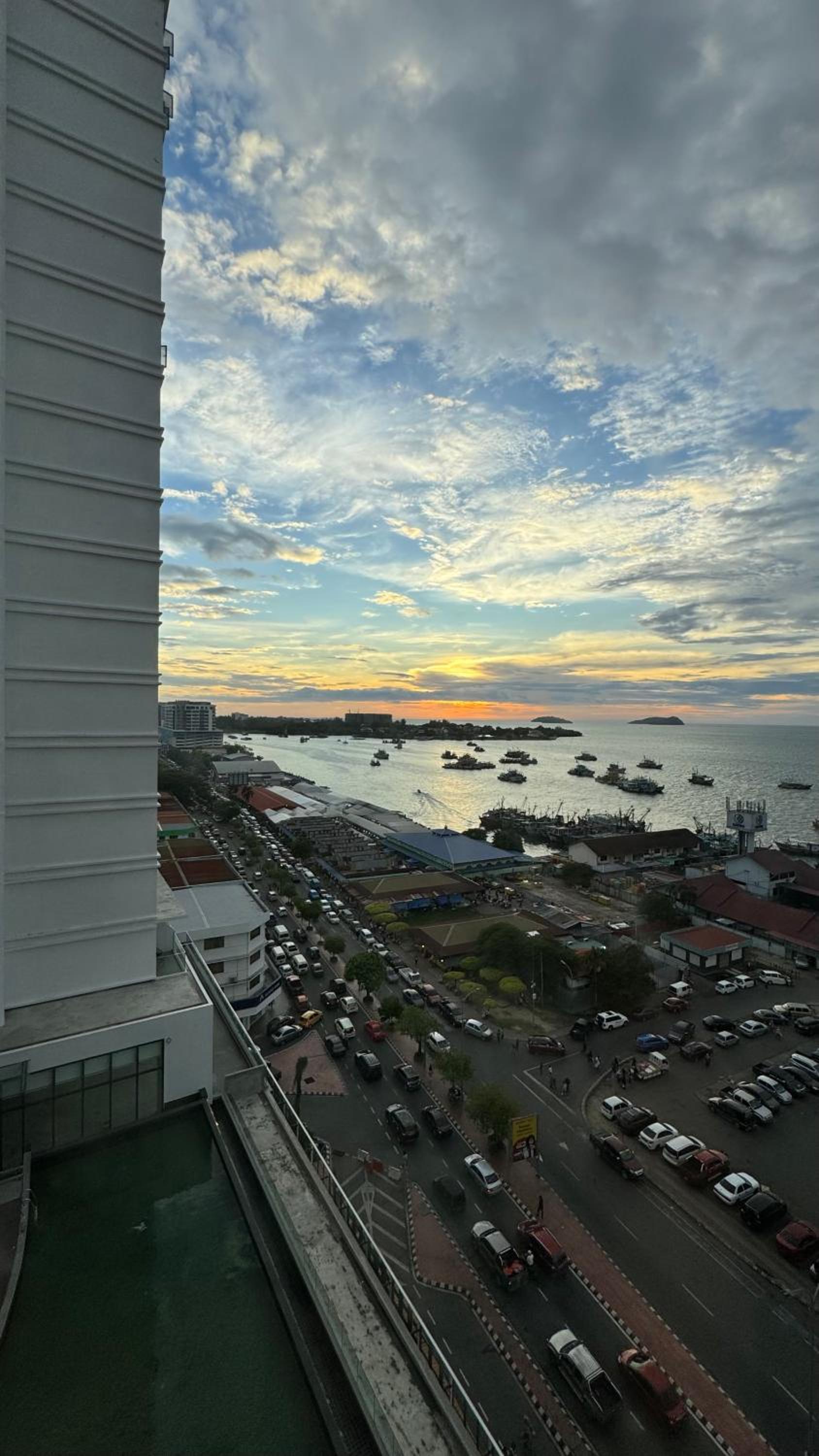 The Shore Kota Kinabalu City Centre Sea View by Summerset Heavenz