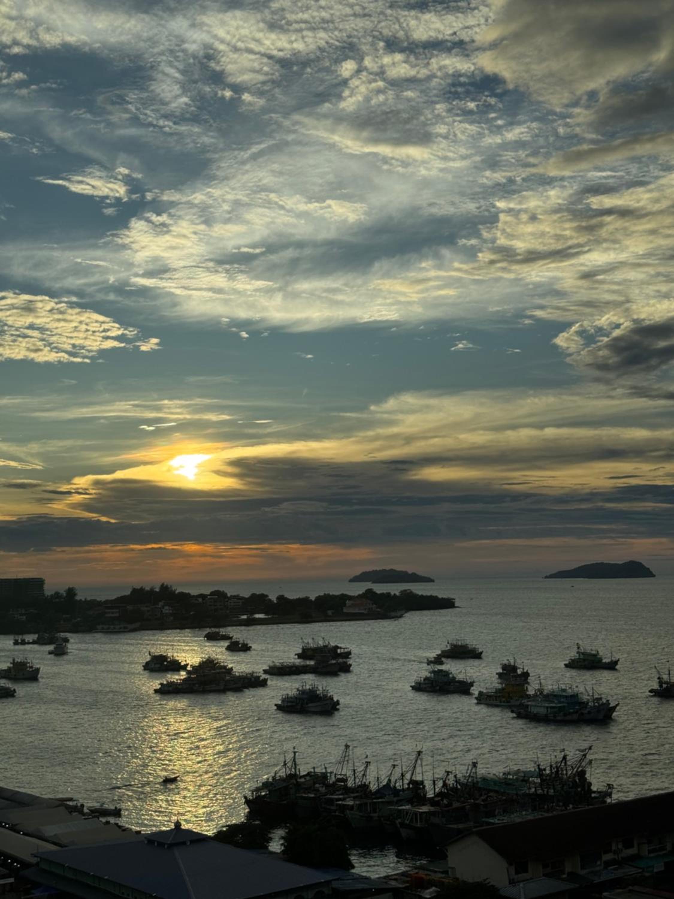 The Shore Kota Kinabalu City Centre Sea View by Summerset Heavenz