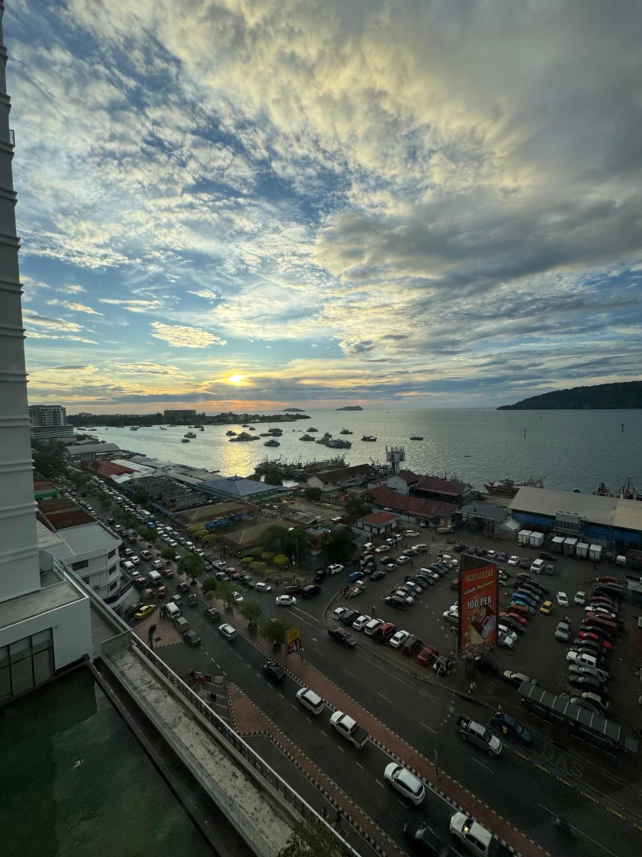 The Shore Kota Kinabalu City Centre Sea View by Summerset Heavenz