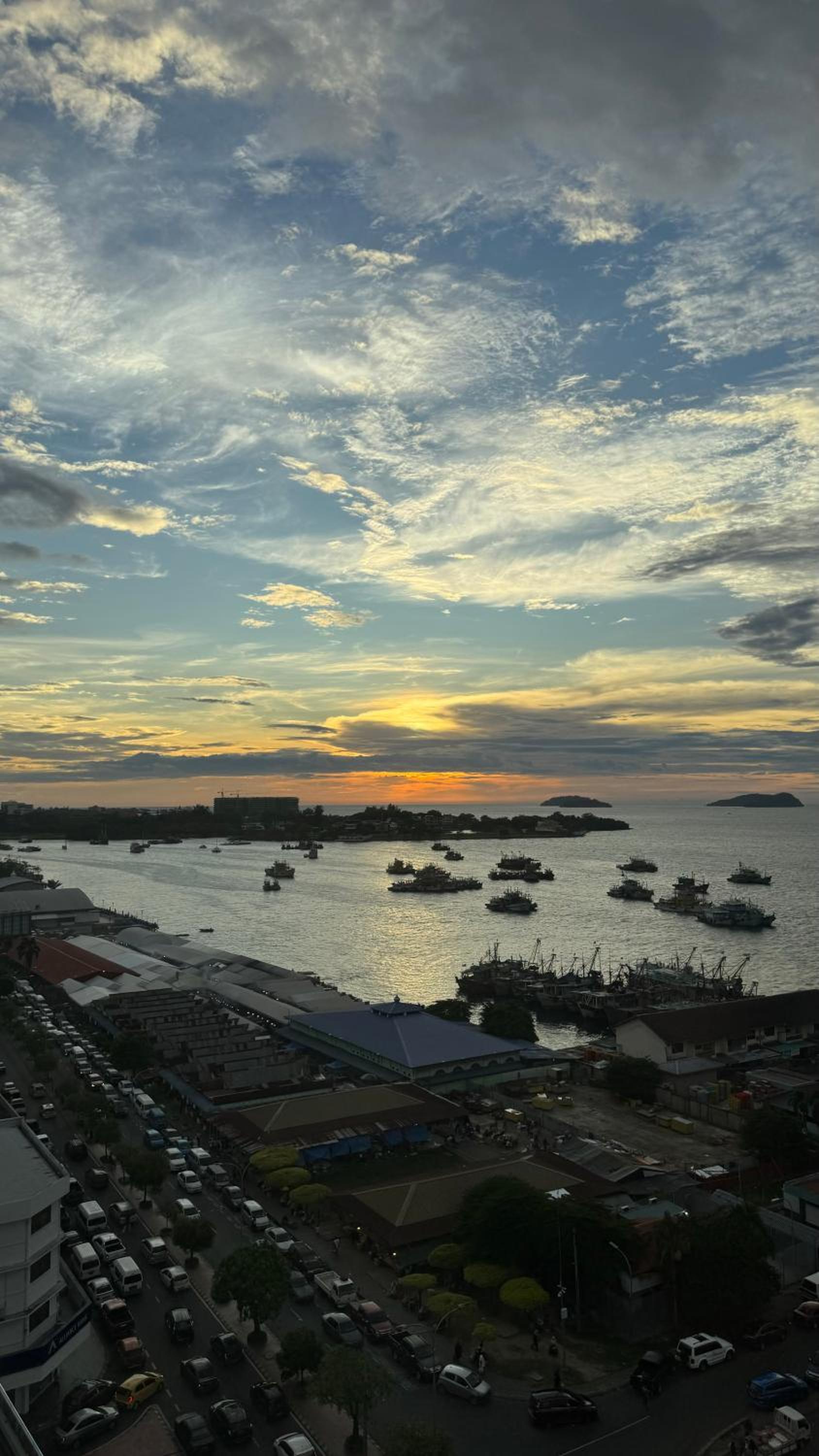 The Shore Kota Kinabalu City Centre Sea View by Summerset Heavenz