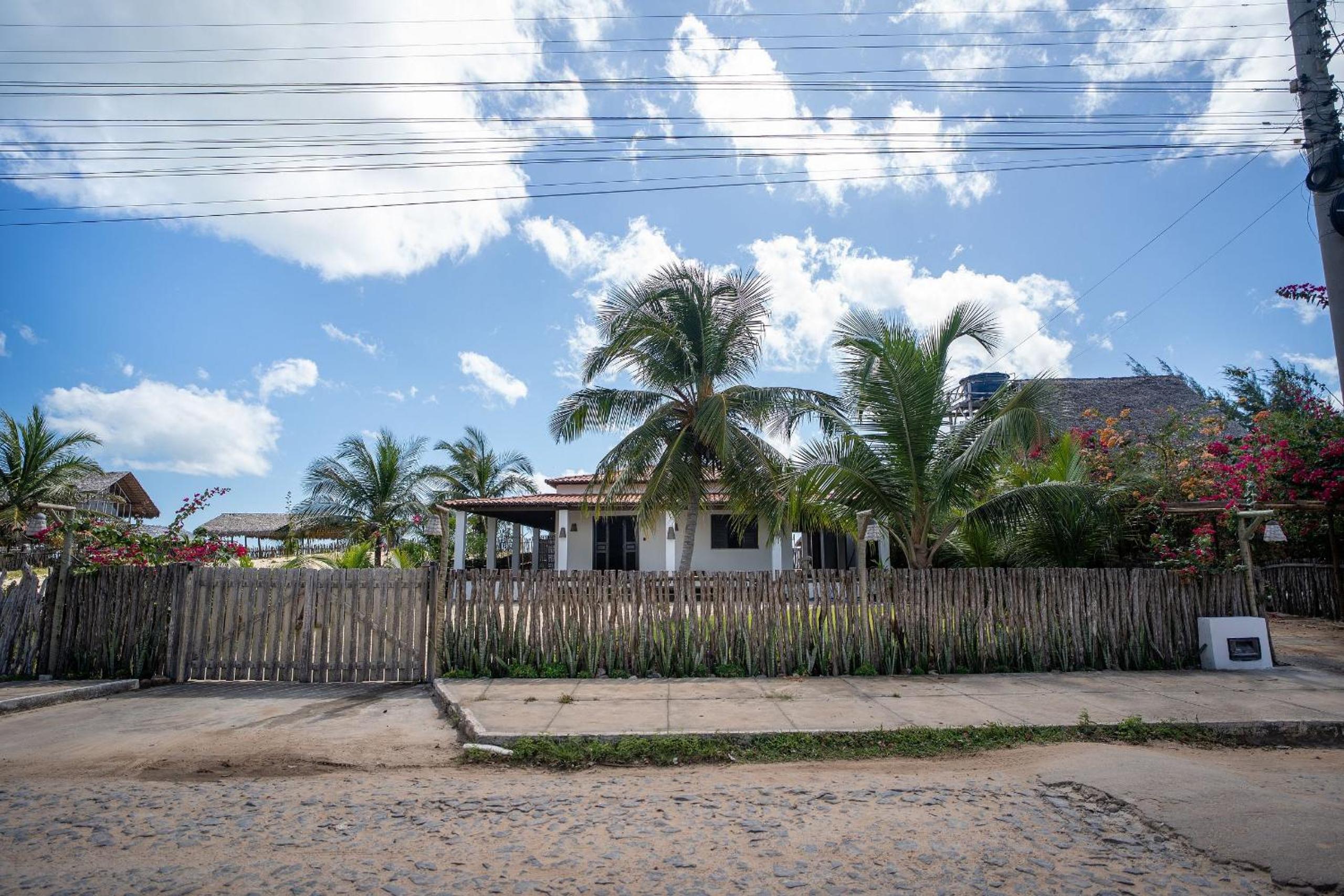 Casa Pé na Areia