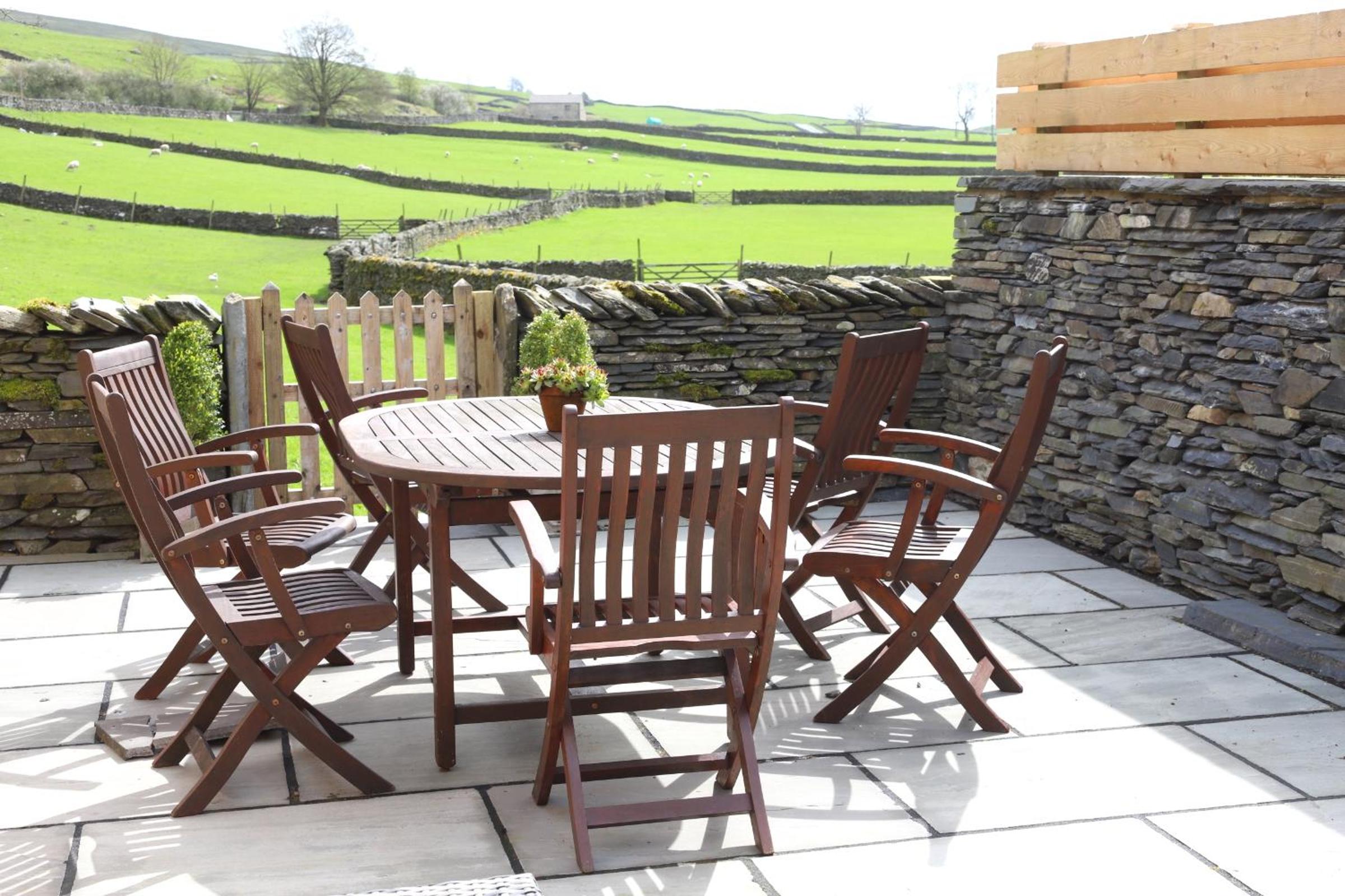 Meadow View near Settle. Short walk to food pub view 5