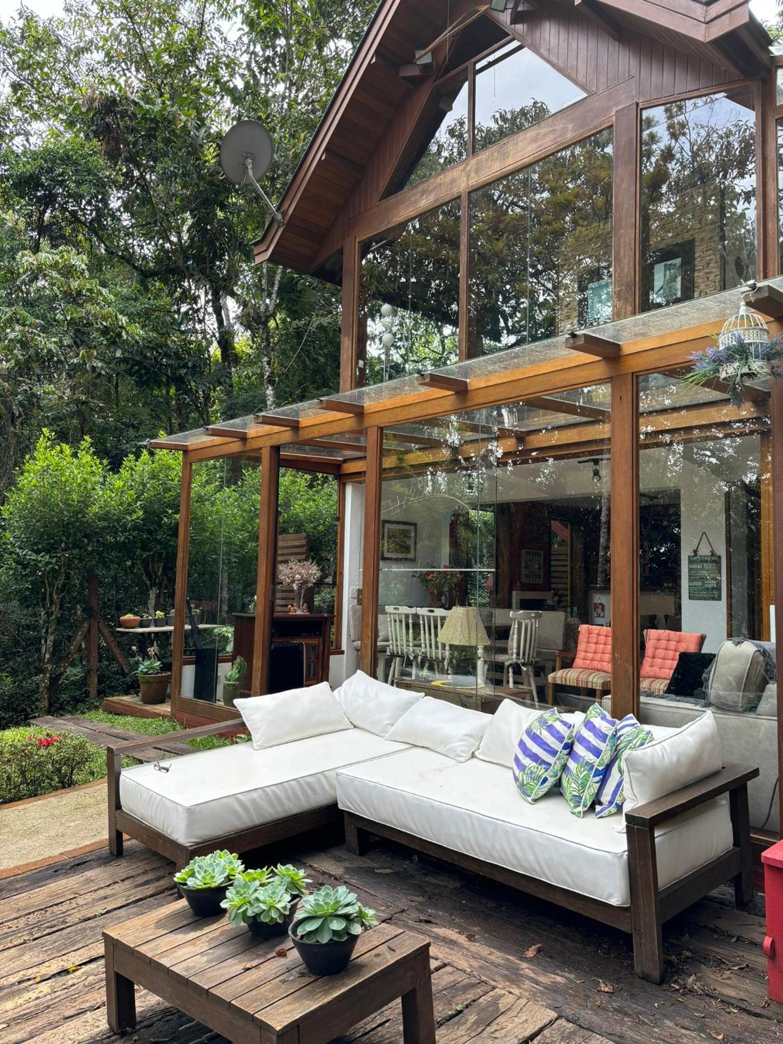 .Cabana Camaleão