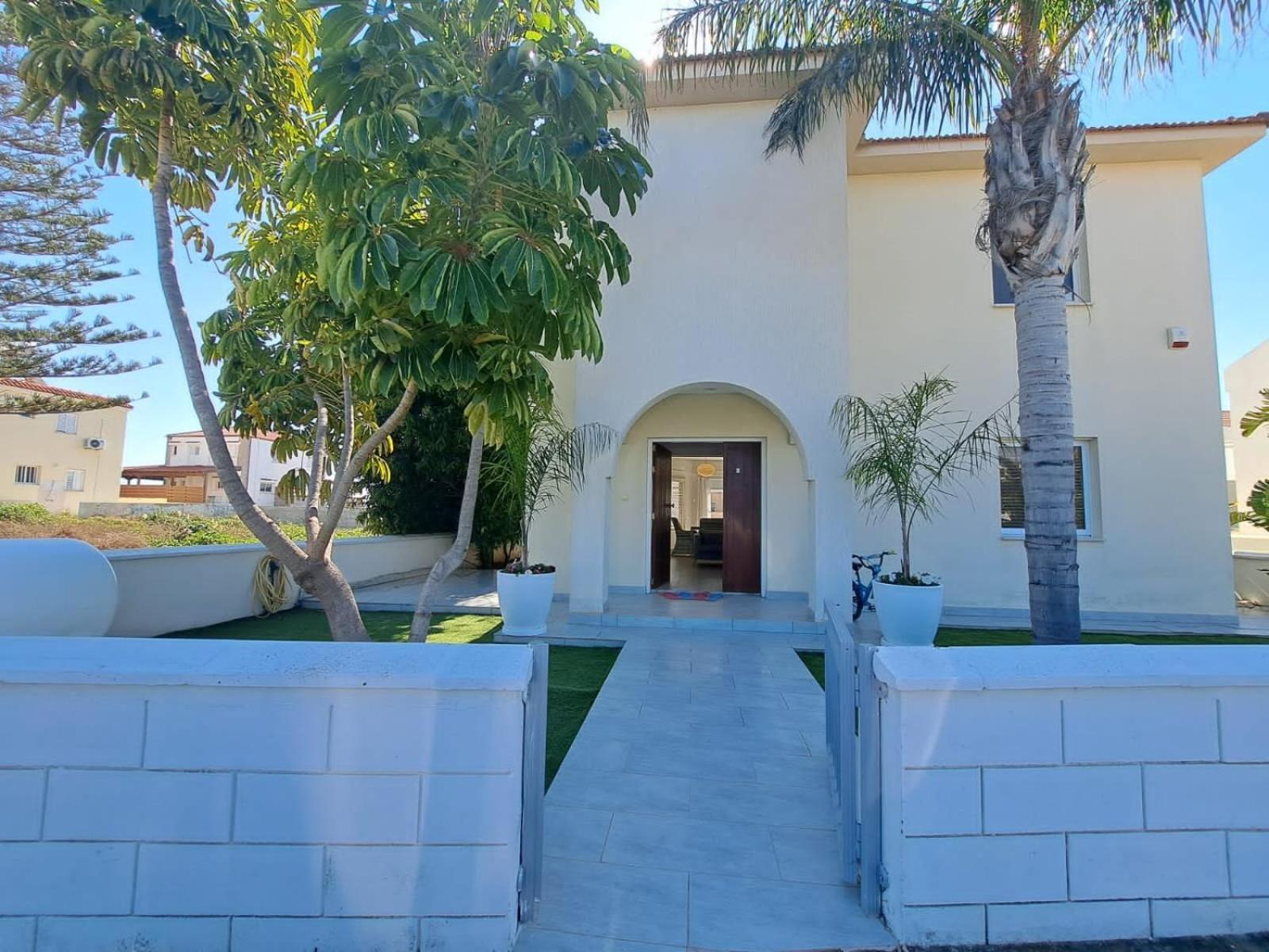 Sandy Coast Beach Villa