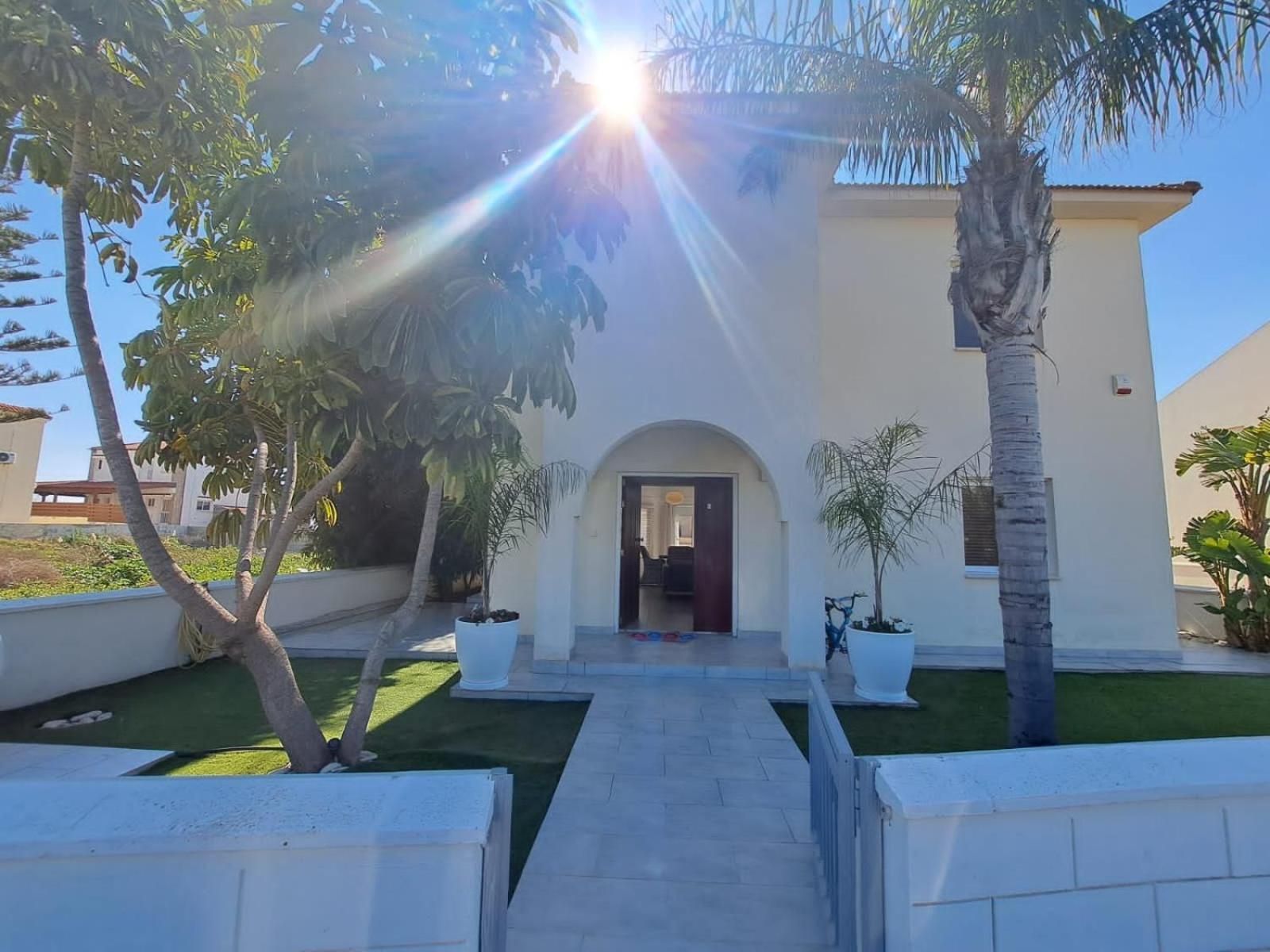 Sandy Coast Beach Villa