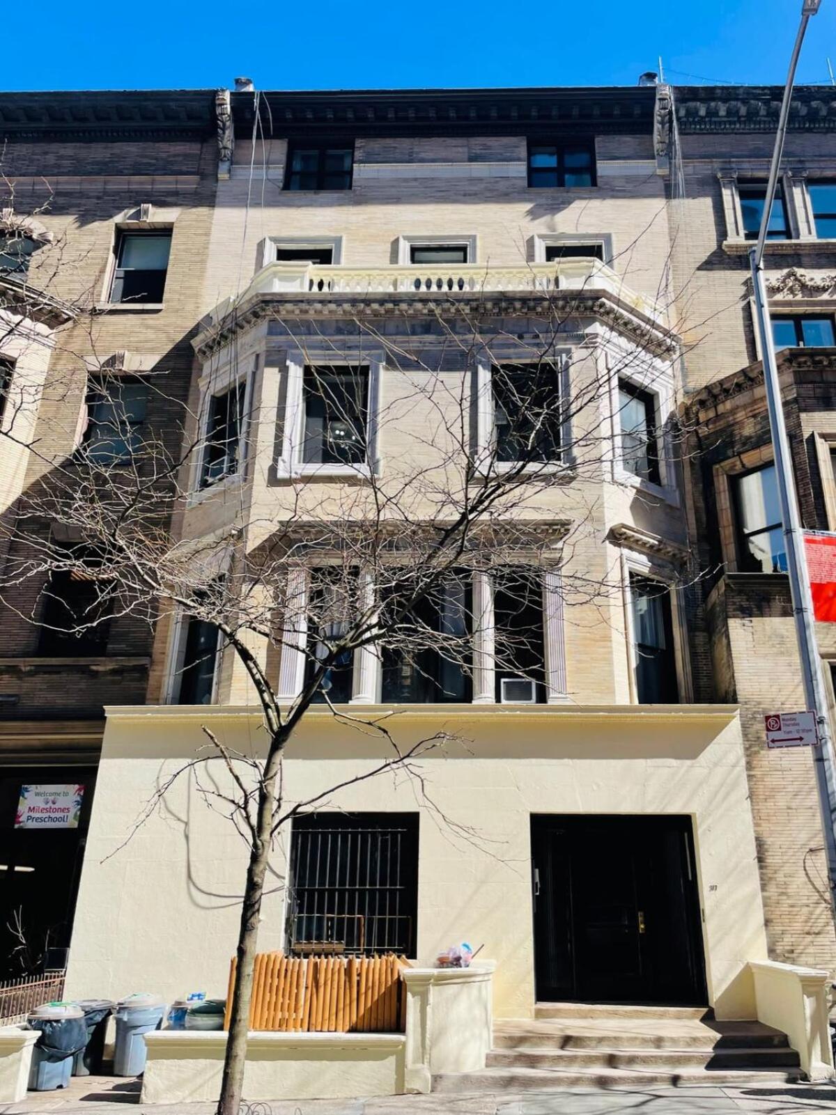 74-1A New Studio in Prime UWS - GYM In Building