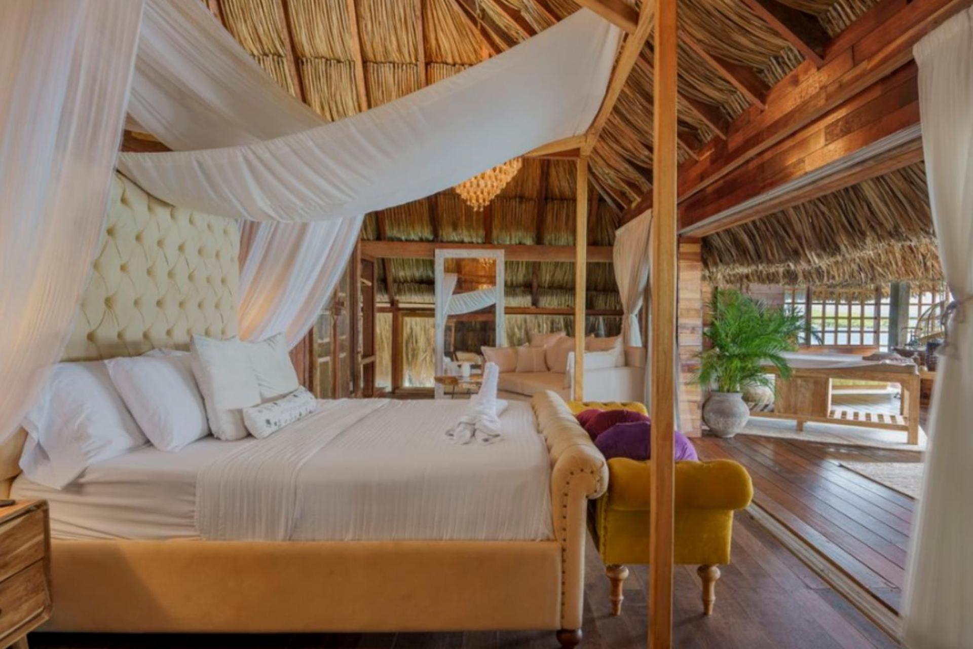 Glamorous and modern beach apartment Eagle beach ARUBA