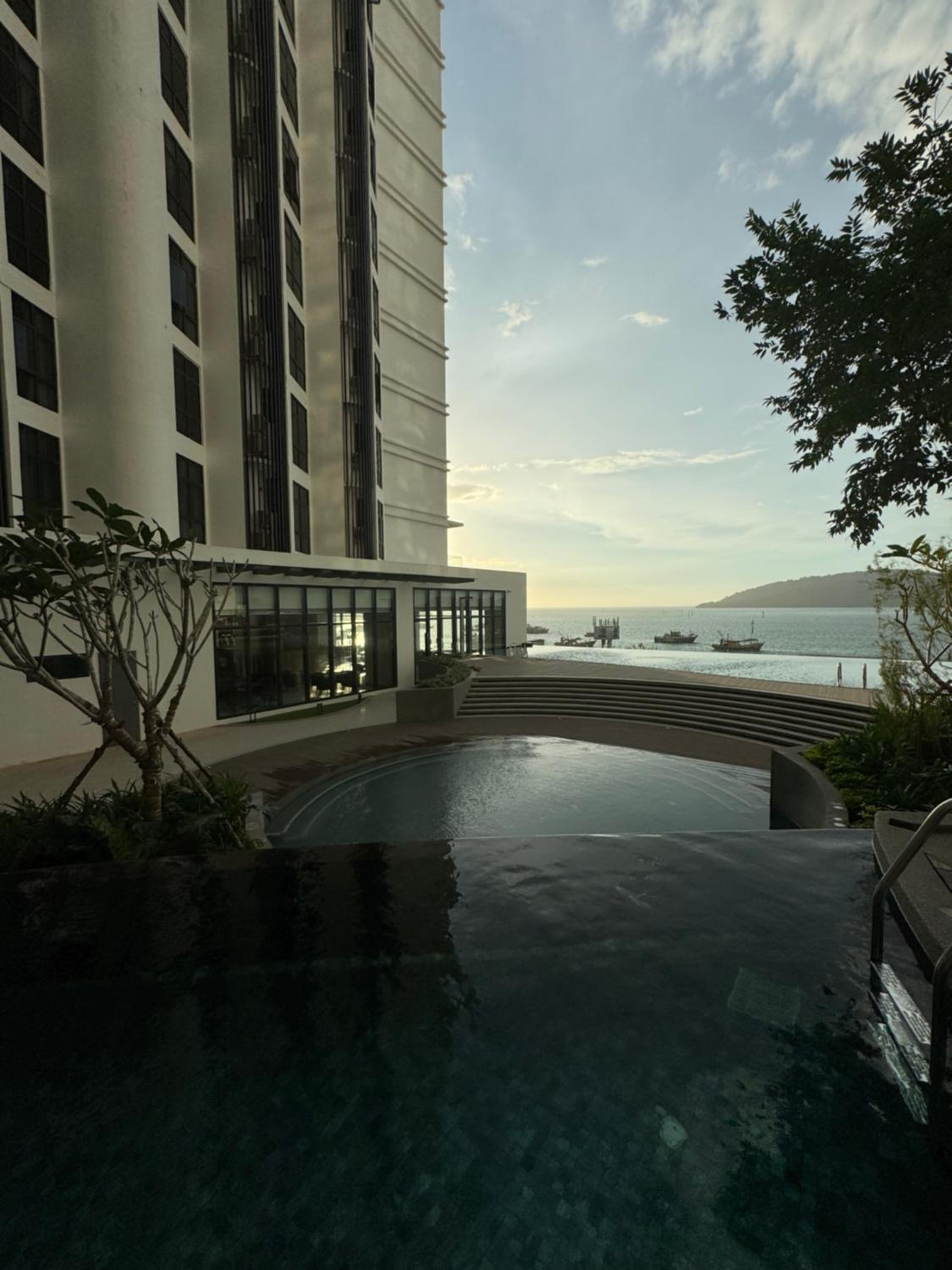 The Shore Kota Kinabalu City Centre Sea View by Summerset Heavenz