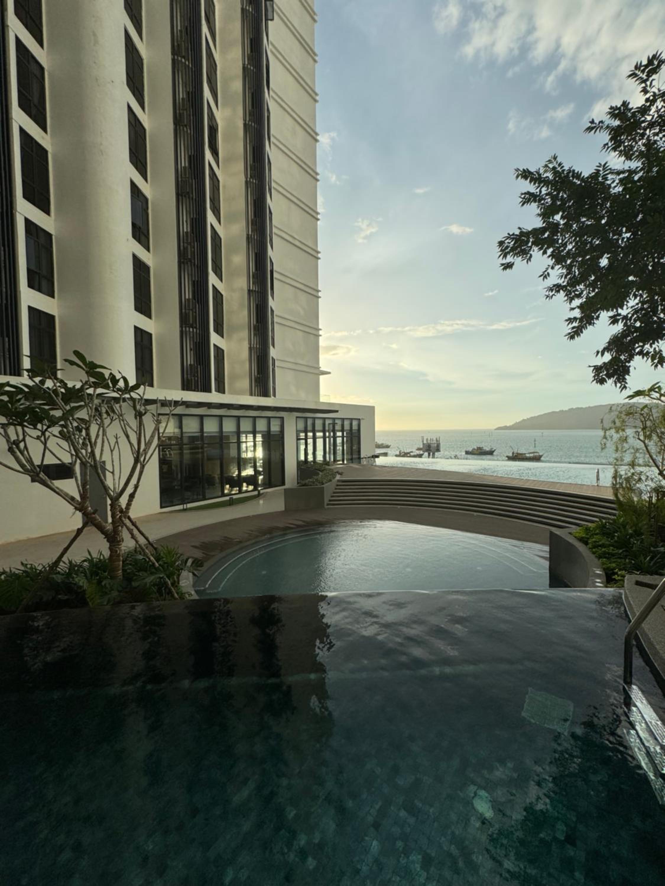 The Shore Kota Kinabalu City Centre Sea View by Summerset Heavenz