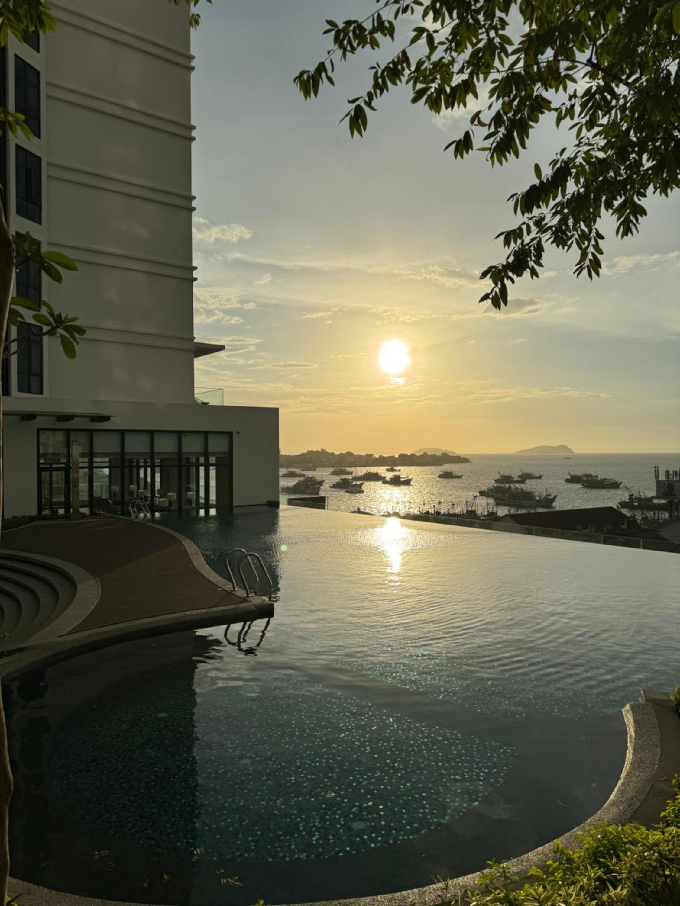 The Shore Kota Kinabalu City Centre Sea View by Summerset Heavenz