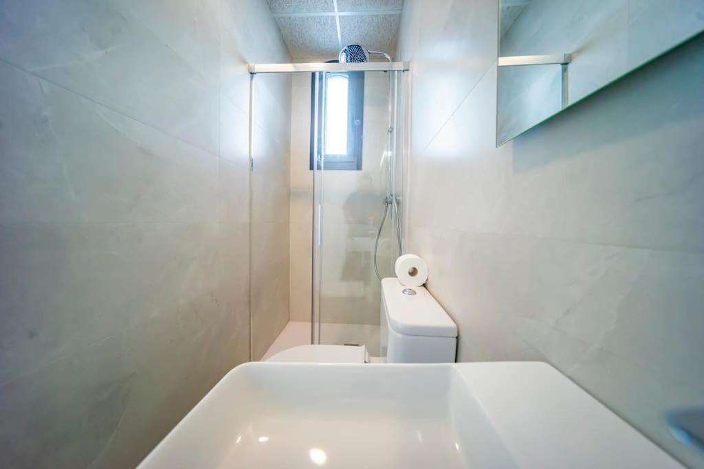 New Eco-Townhouse with Wifi Parking and Jacuzzi