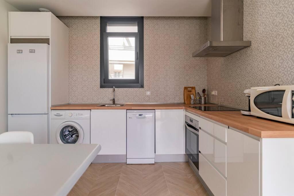New Eco-Townhouse with Wifi Parking and Jacuzzi