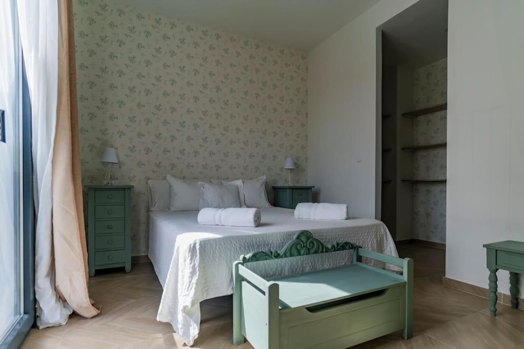 New Eco-Townhouse with Wifi Parking and Jacuzzi