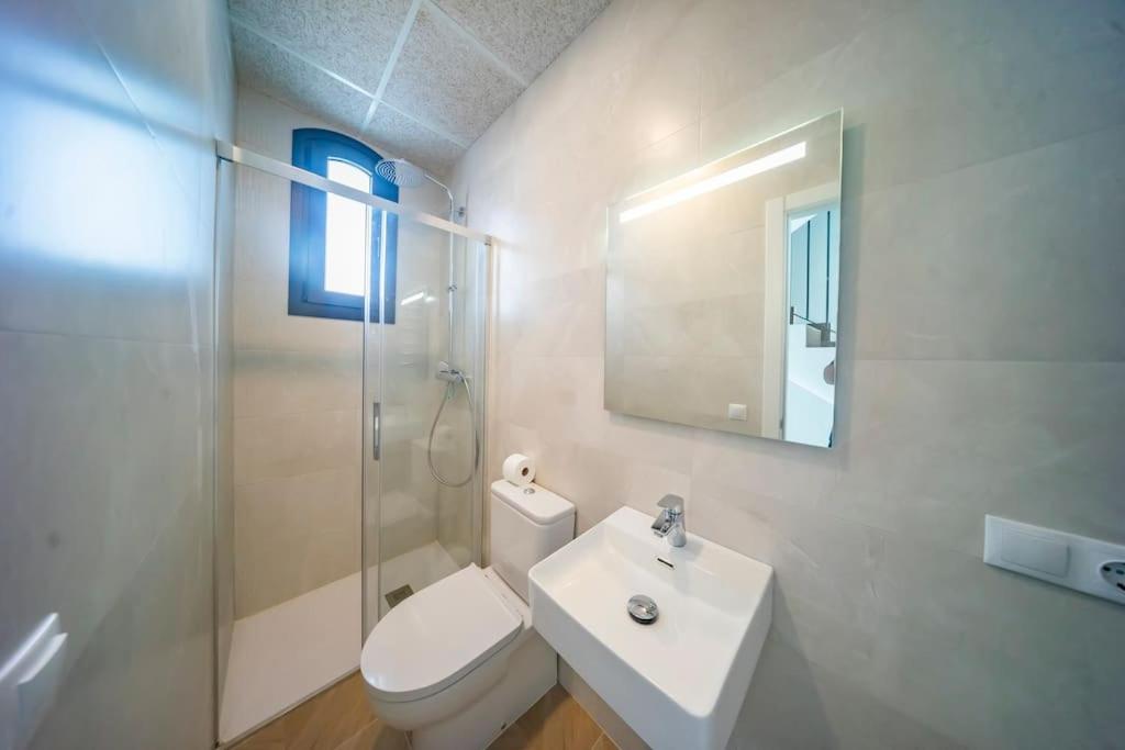 New Eco-Townhouse with Wifi Parking and Jacuzzi