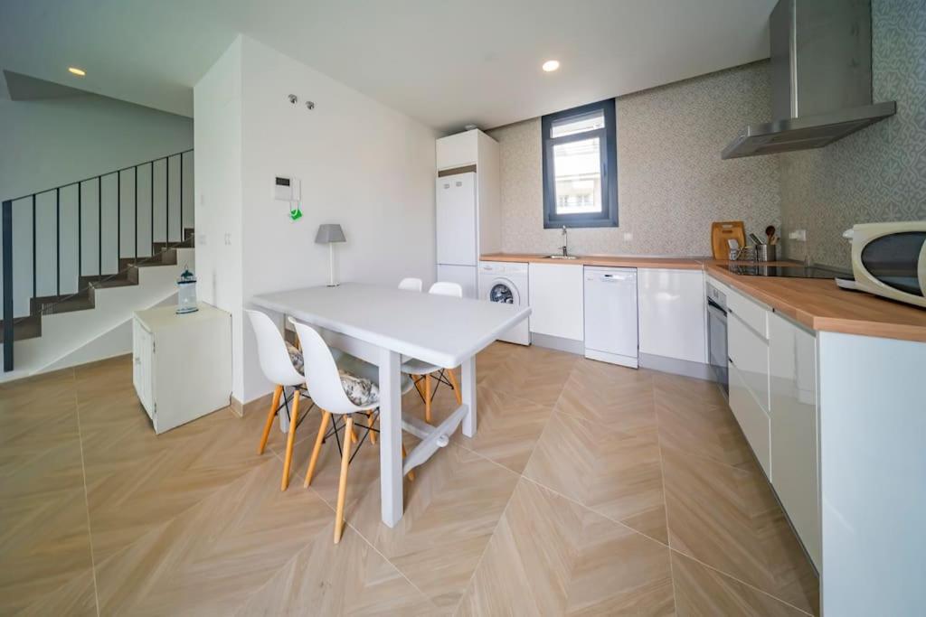 New Eco-Townhouse with Wifi Parking and Jacuzzi