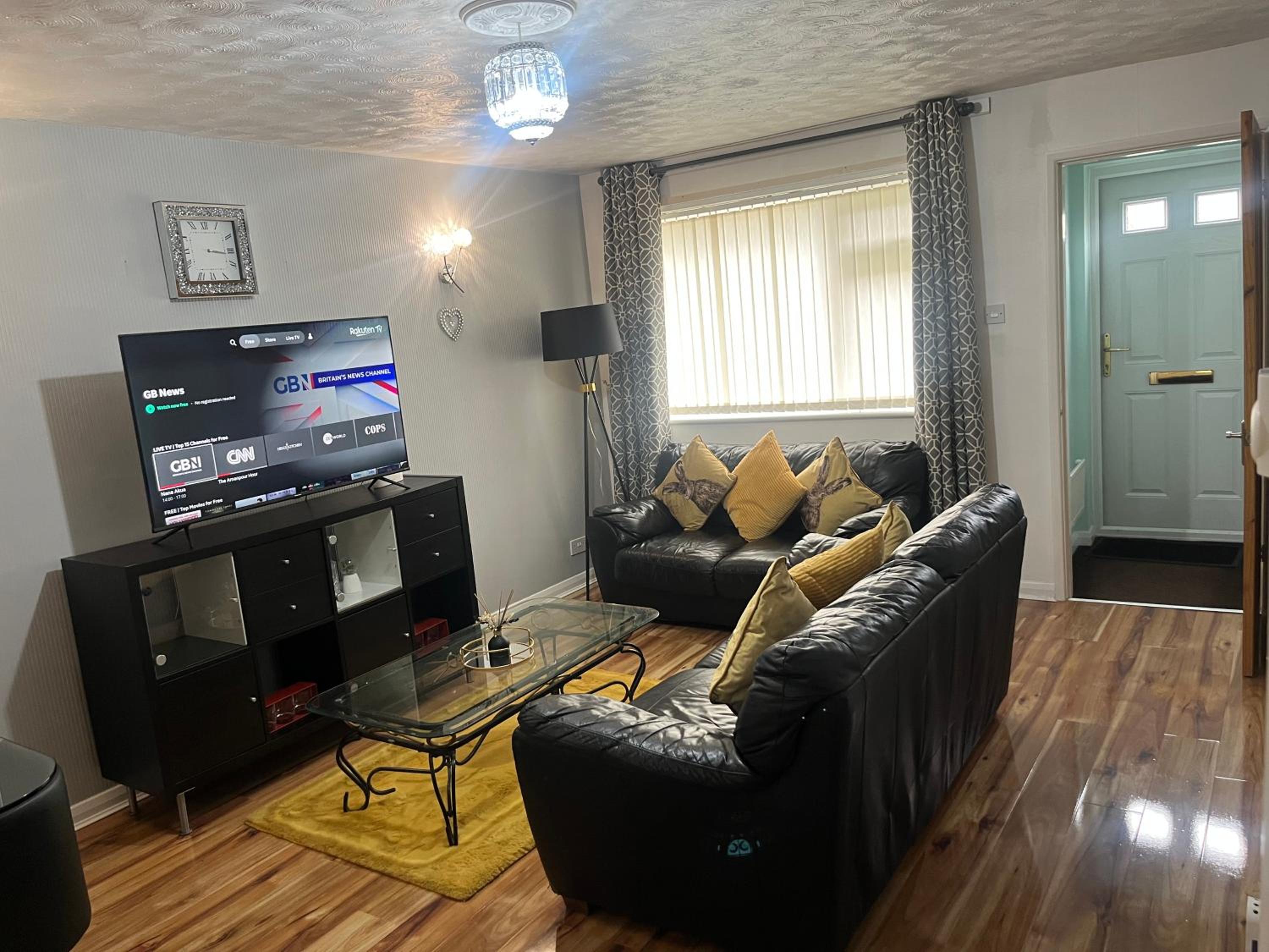 Charming 2-Bedroom in MANCHESTER