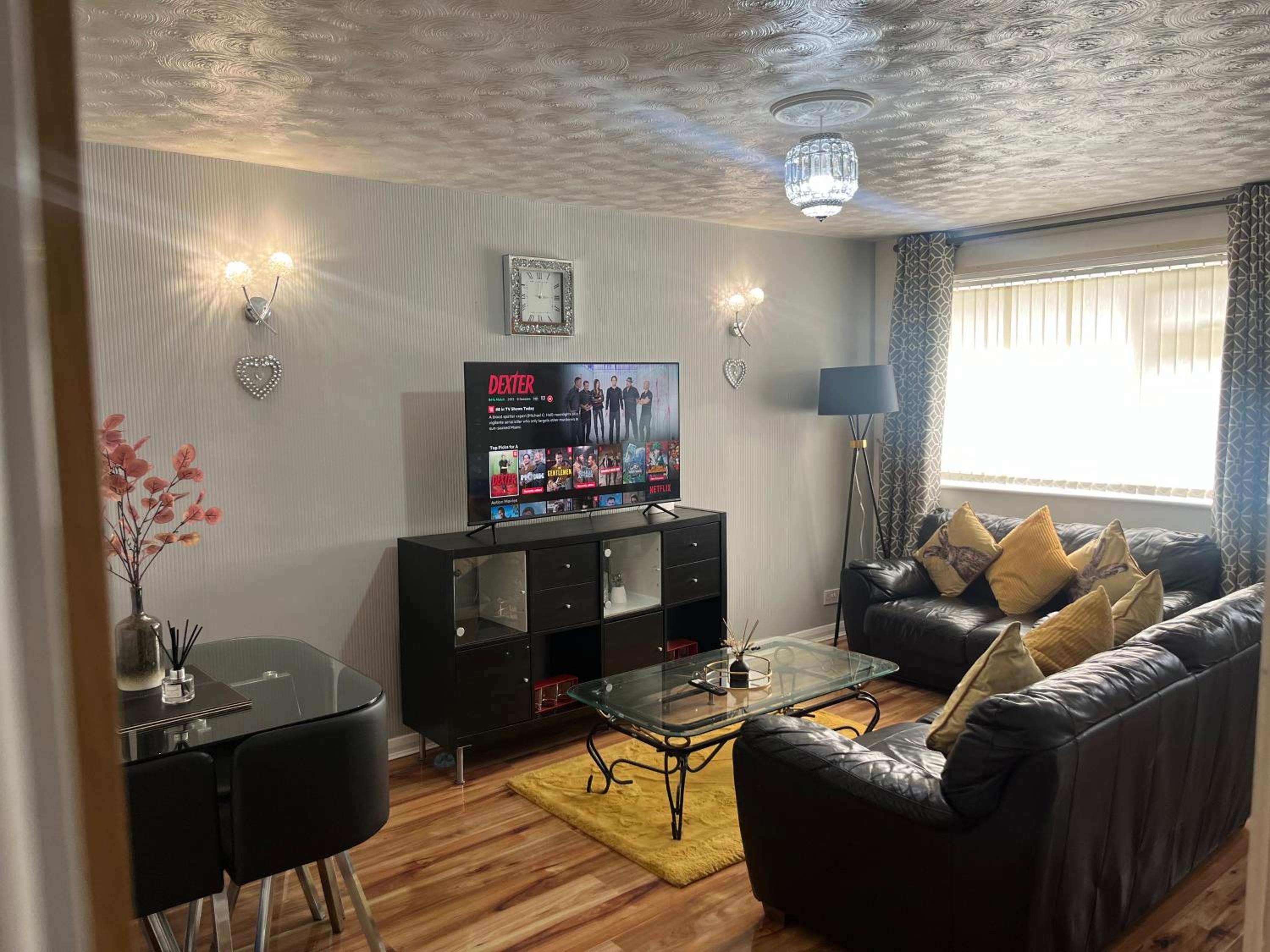 Charming 2-Bedroom in MANCHESTER