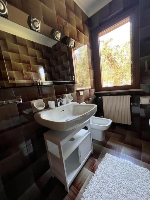 Casa Emy, tranquilla, ottima per Rilassarsi photo 3