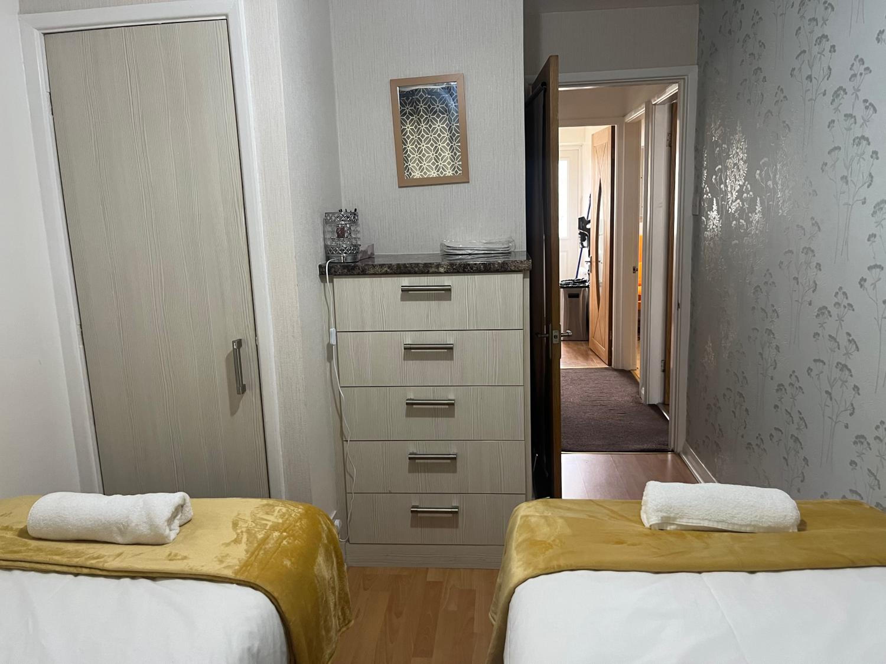 Charming 2-Bedroom in MANCHESTER
