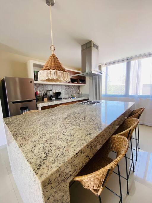 Penthouse PH1