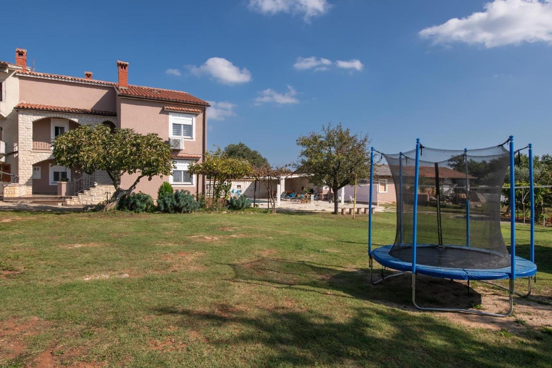 Ferienhaus mit Privatpool für 10 Personen ca 180 qm in Belavici, Istrien Bucht von Raša view 5