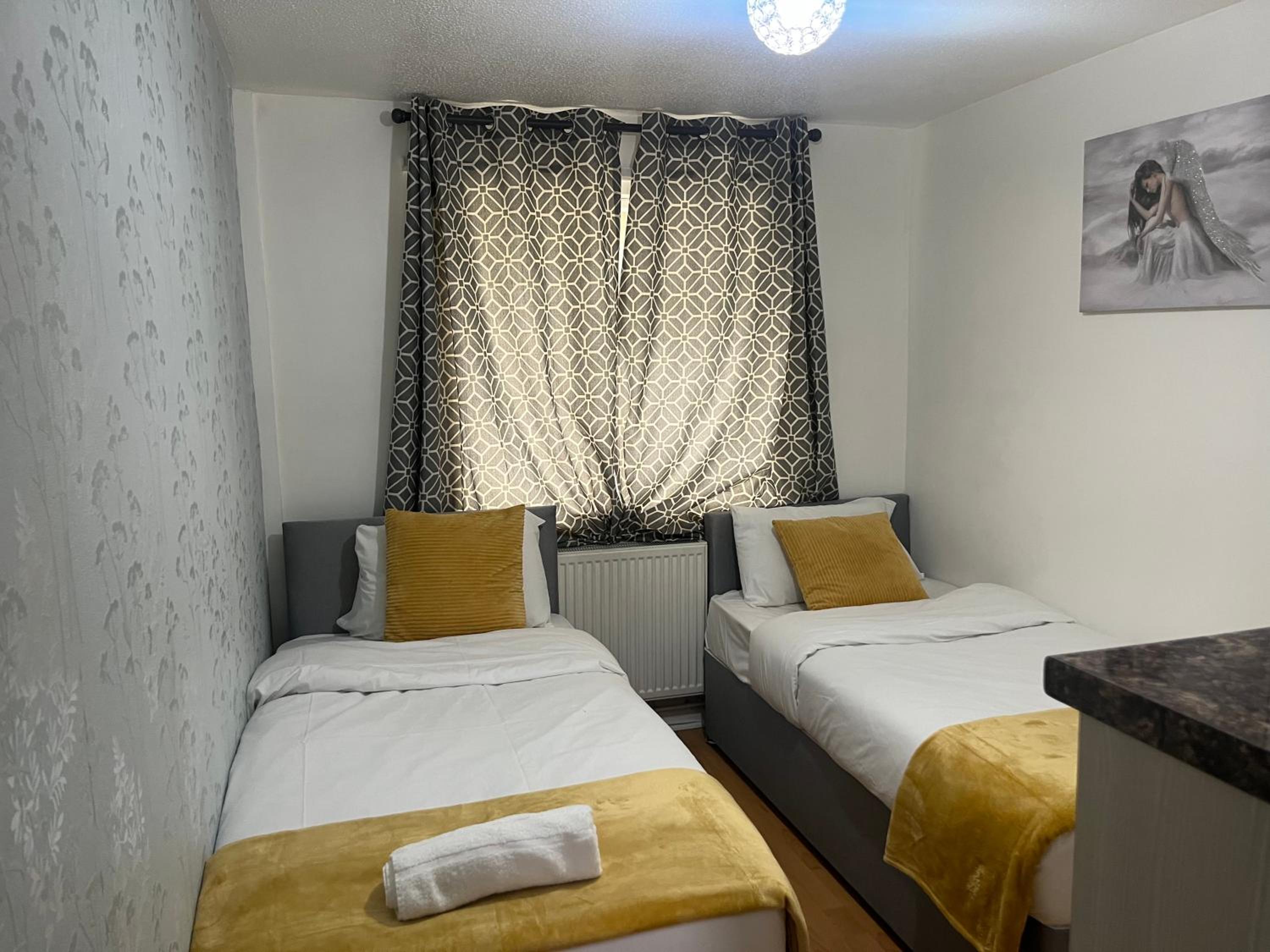 Charming 2-Bedroom in MANCHESTER