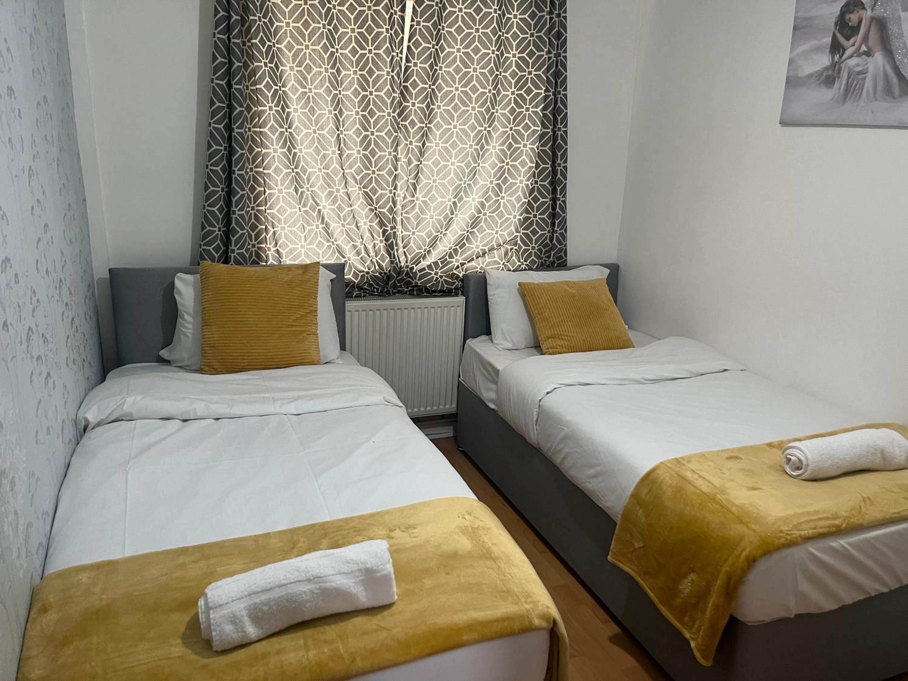 Charming 2-Bedroom in MANCHESTER