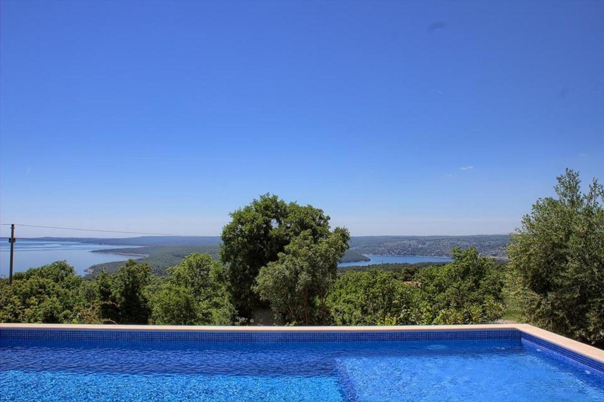 Ferienhaus mit Privatpool für 10 Personen ca 150 qm in Brovinje, Istrien Bucht von Raša