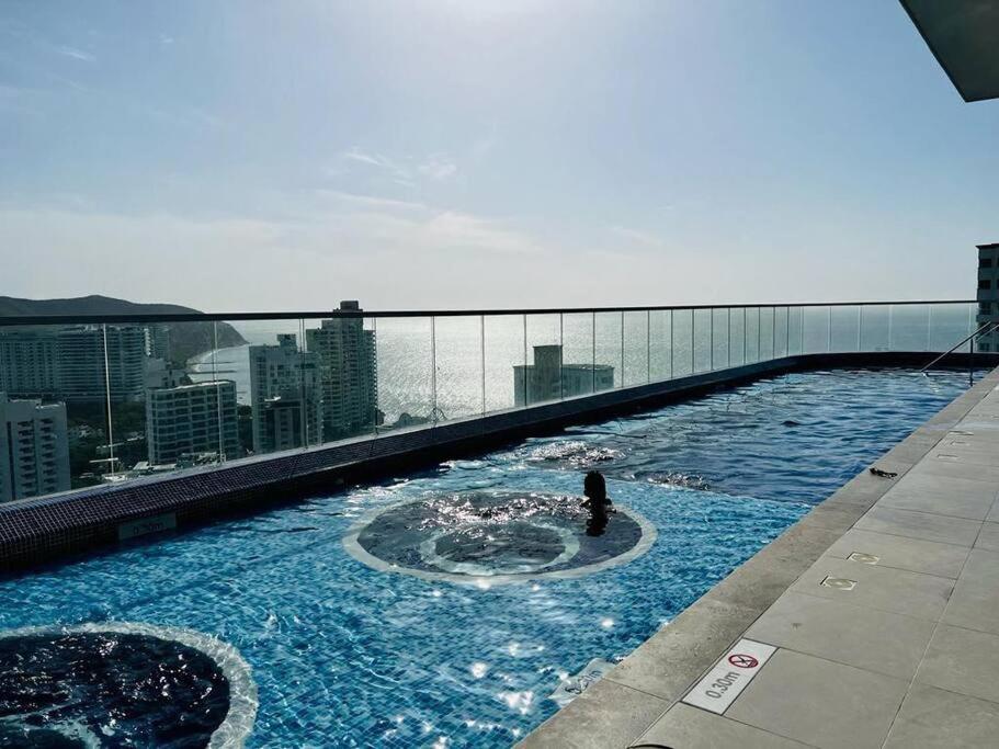 Apartamento con hermosa vista al mar