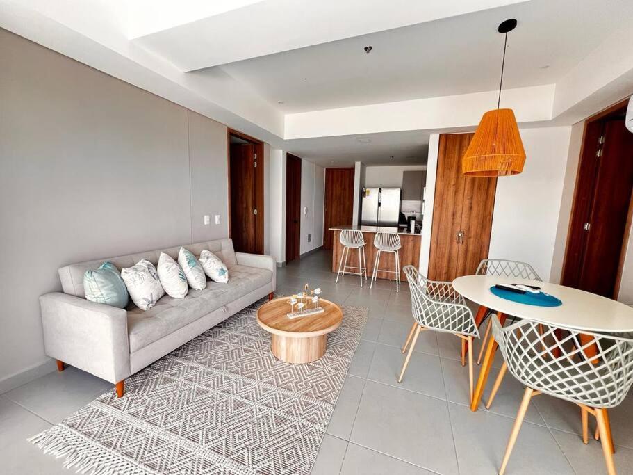 Apartamento con hermosa vista al mar