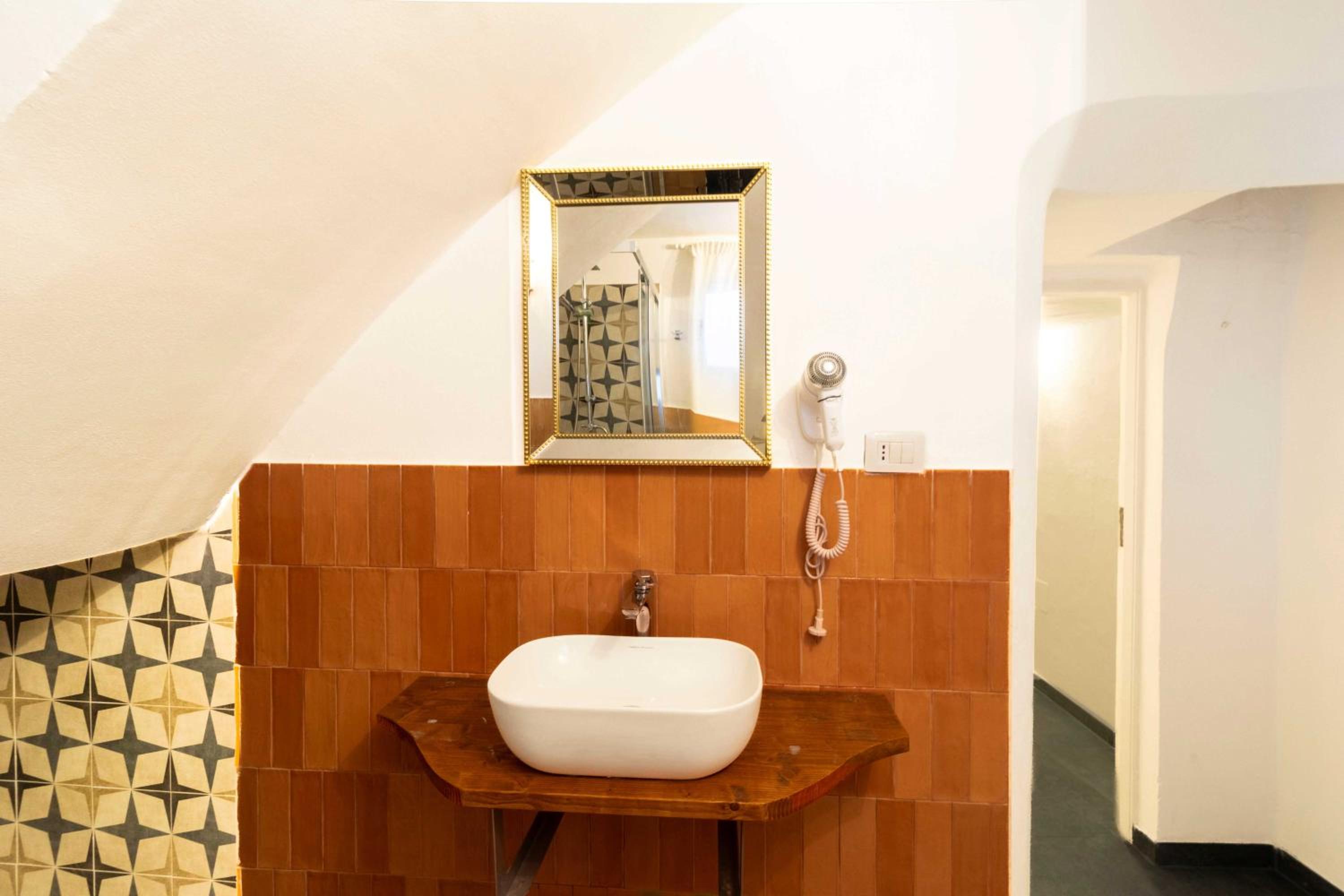 B&b De Amicis en Gallipoli — bathroom