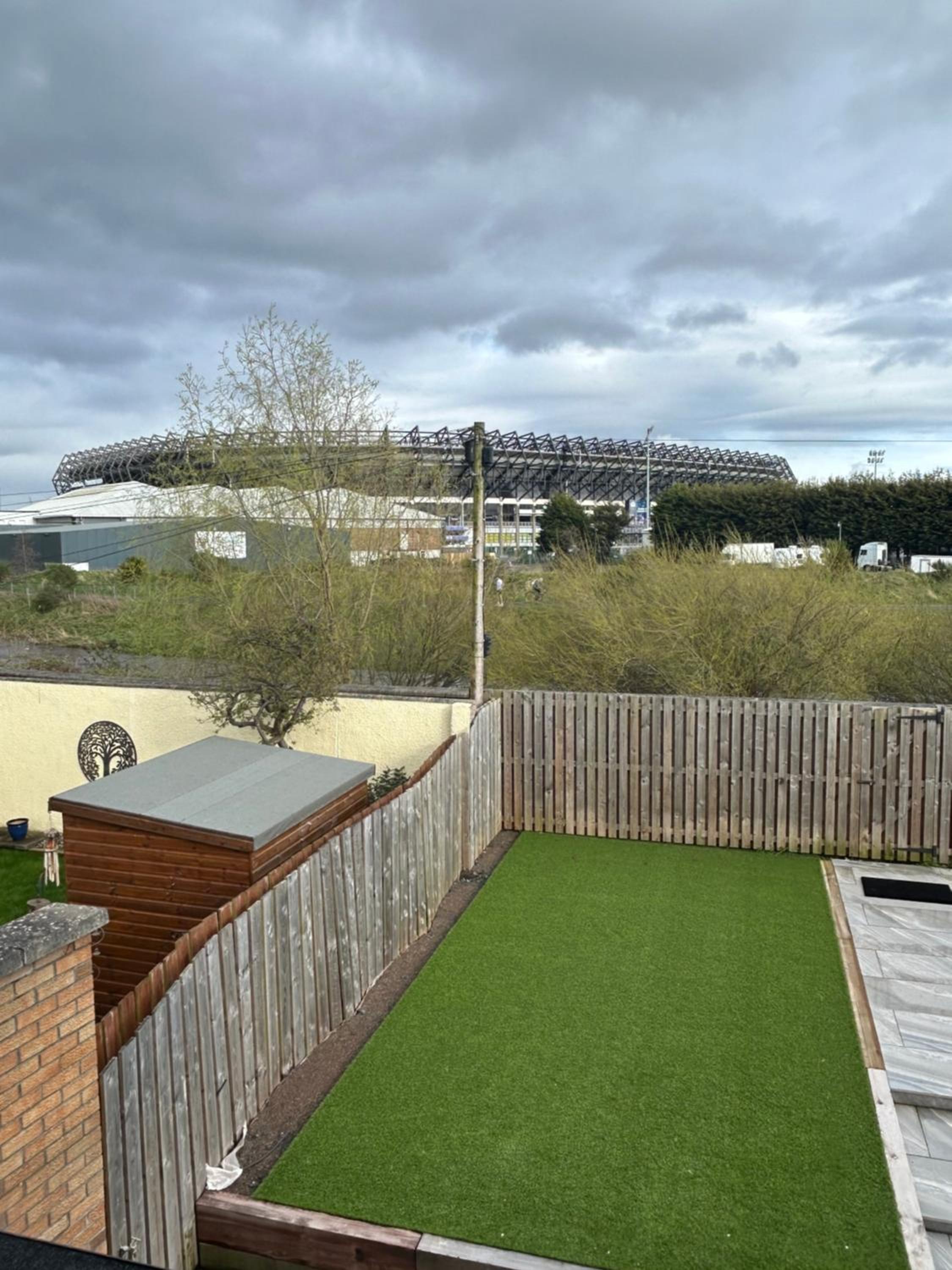 Riversdale House Next to Murrayfield Stadium