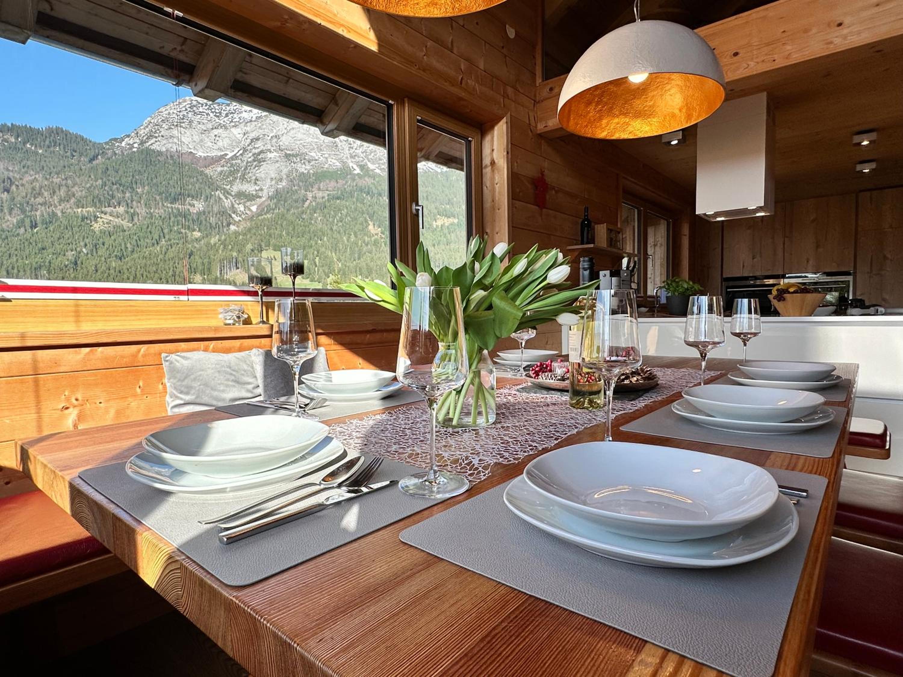 Chalet Bischofsmütze - Direkt an der Skipiste im Skigebiet Dachstein West