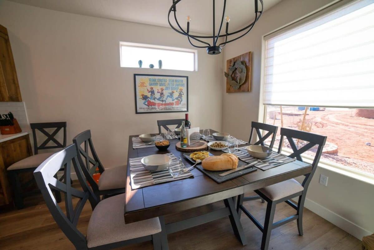 3x3 Sanctuary at Kanab - New West Properties view 3