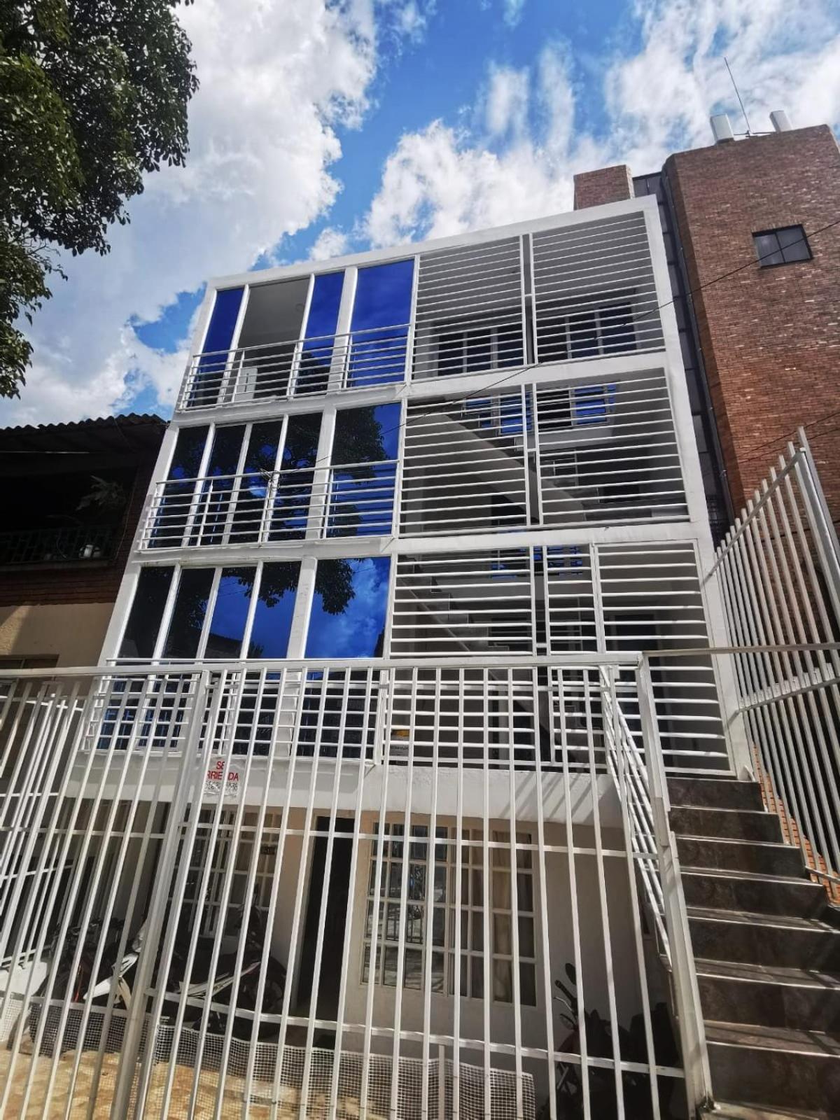 Amplio y moderno apartamento