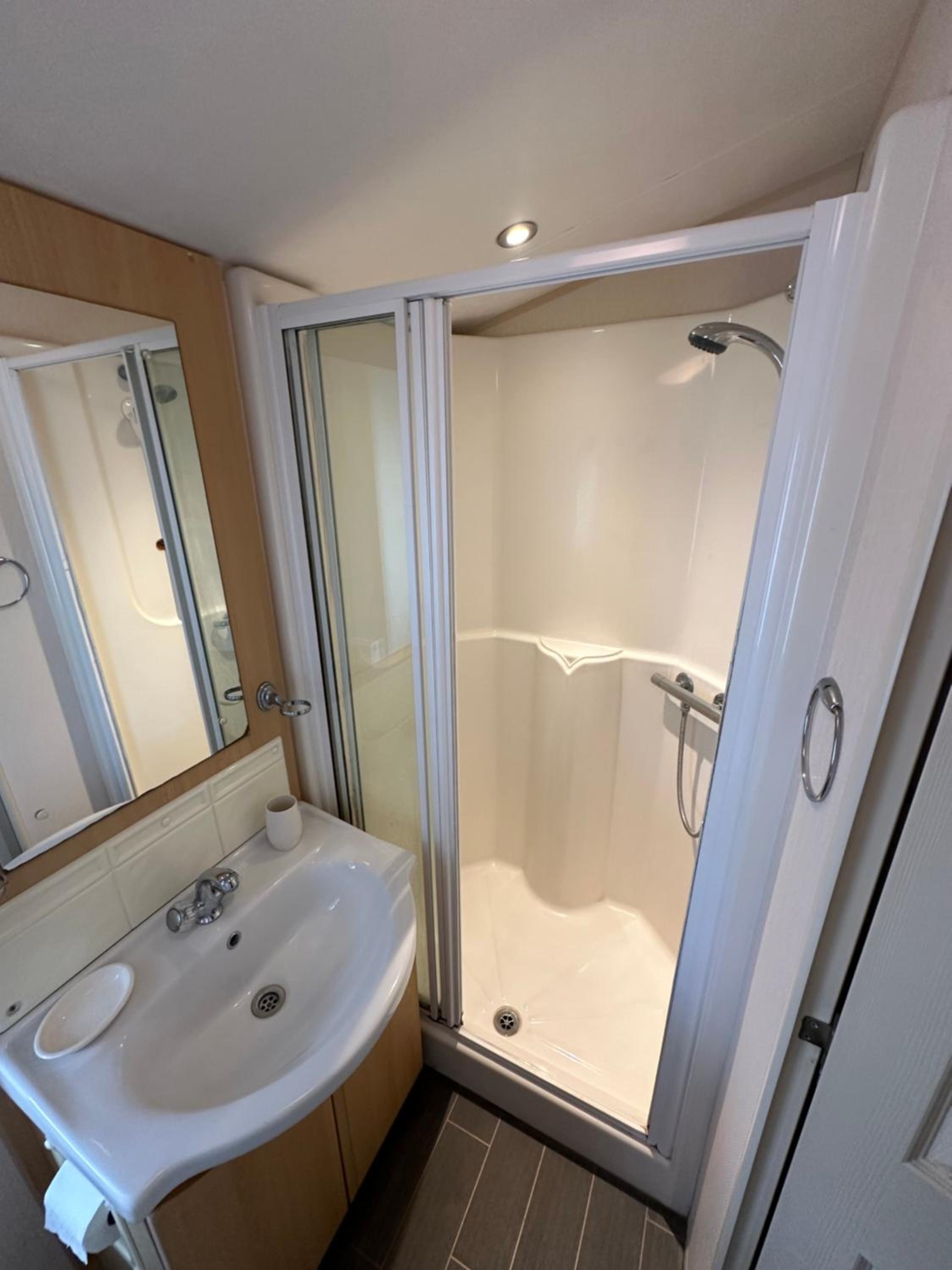 6 berth Waterside Ingoldmells D1 SANTANAVAN 5 view 4