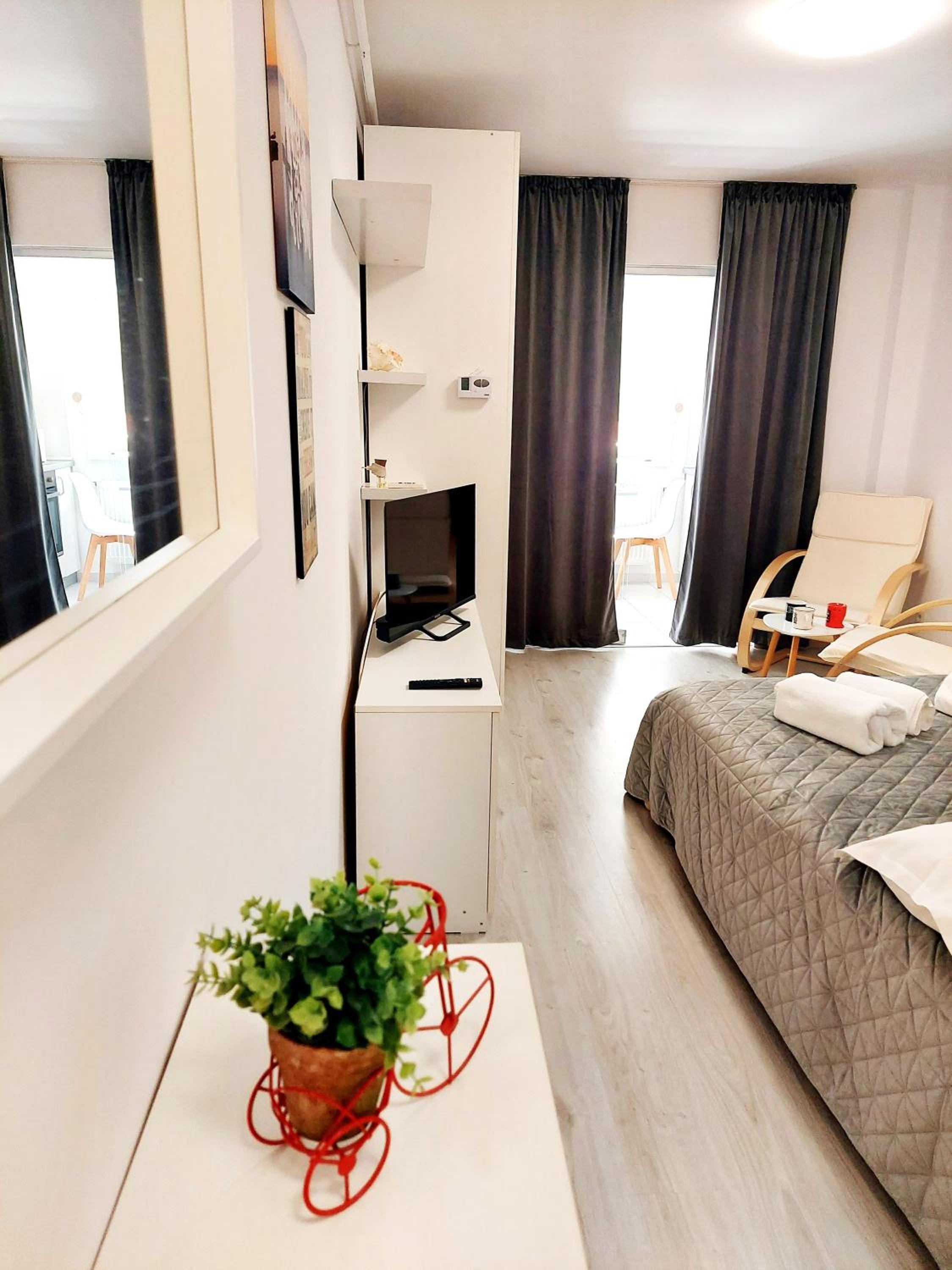PALADIS Studio - Free Parking