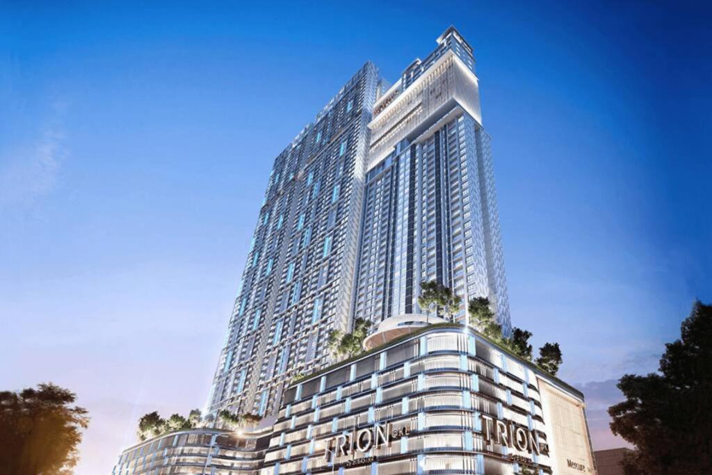 KLCC view luxury family service suites KL