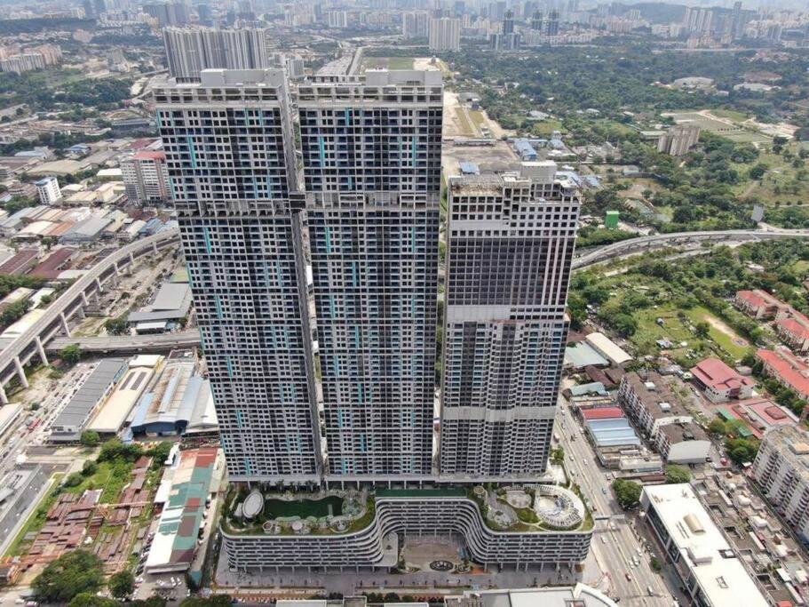 KLCC view luxury family service suites KL