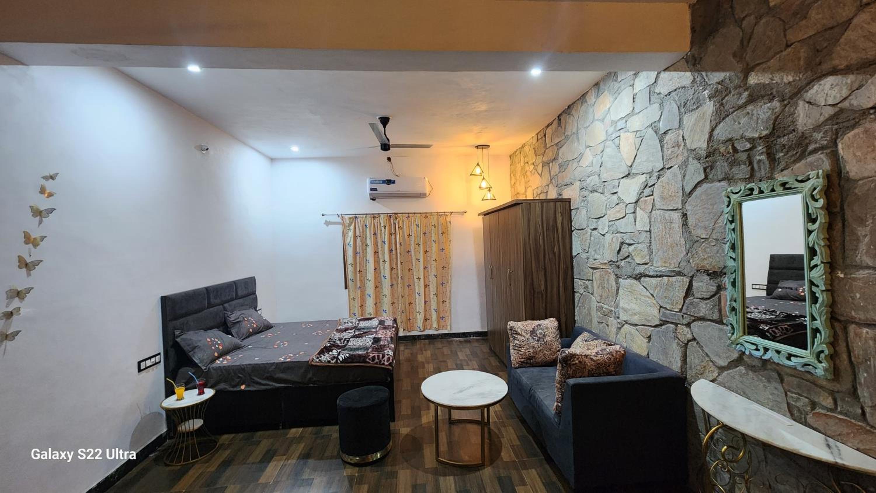 Photo 19
