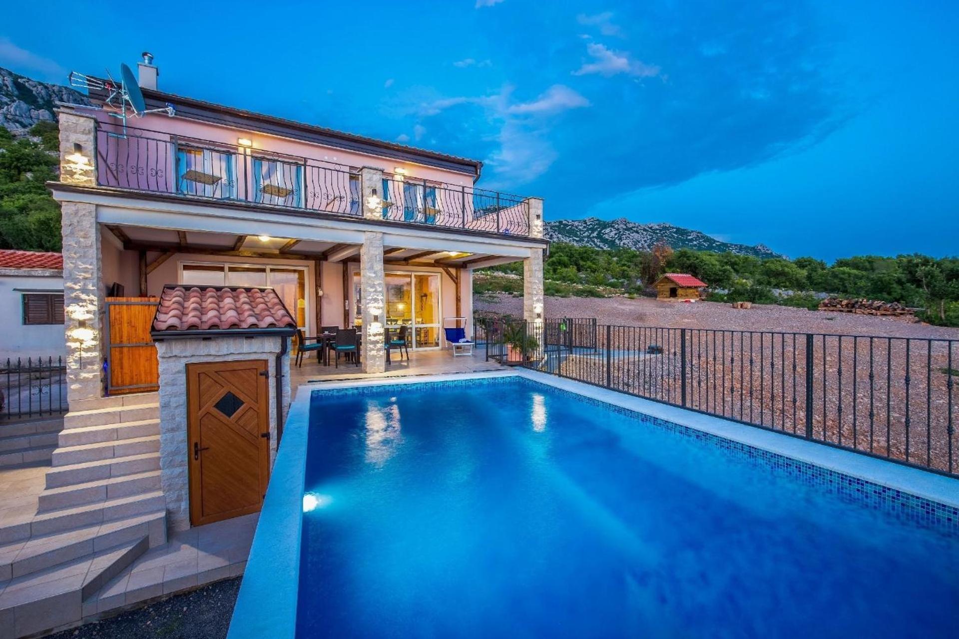 Ferienhaus mit Privatpool für 2 Personen 2 Kinder ca 300 qm in Jablanac, Dalmatien Norddalmatien view 3