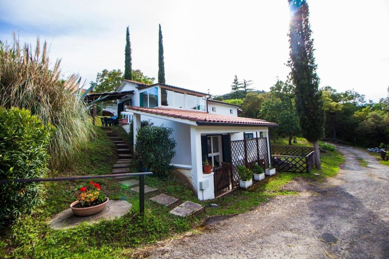 Schönes Ferienhaus in Capiglia Marittimma
