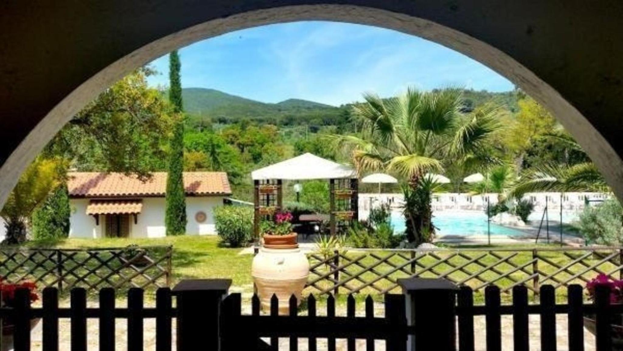 Schönes Ferienhaus in Capiglia Marittimma