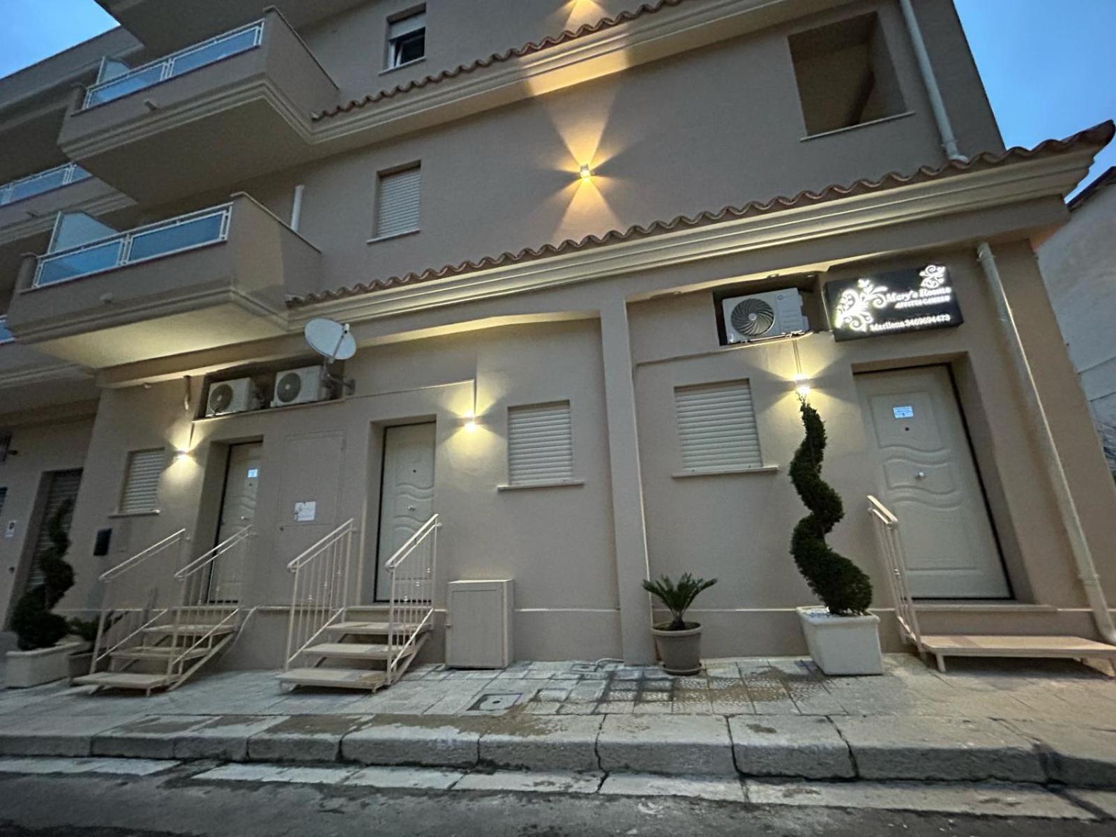 Mary's rooms photo 2