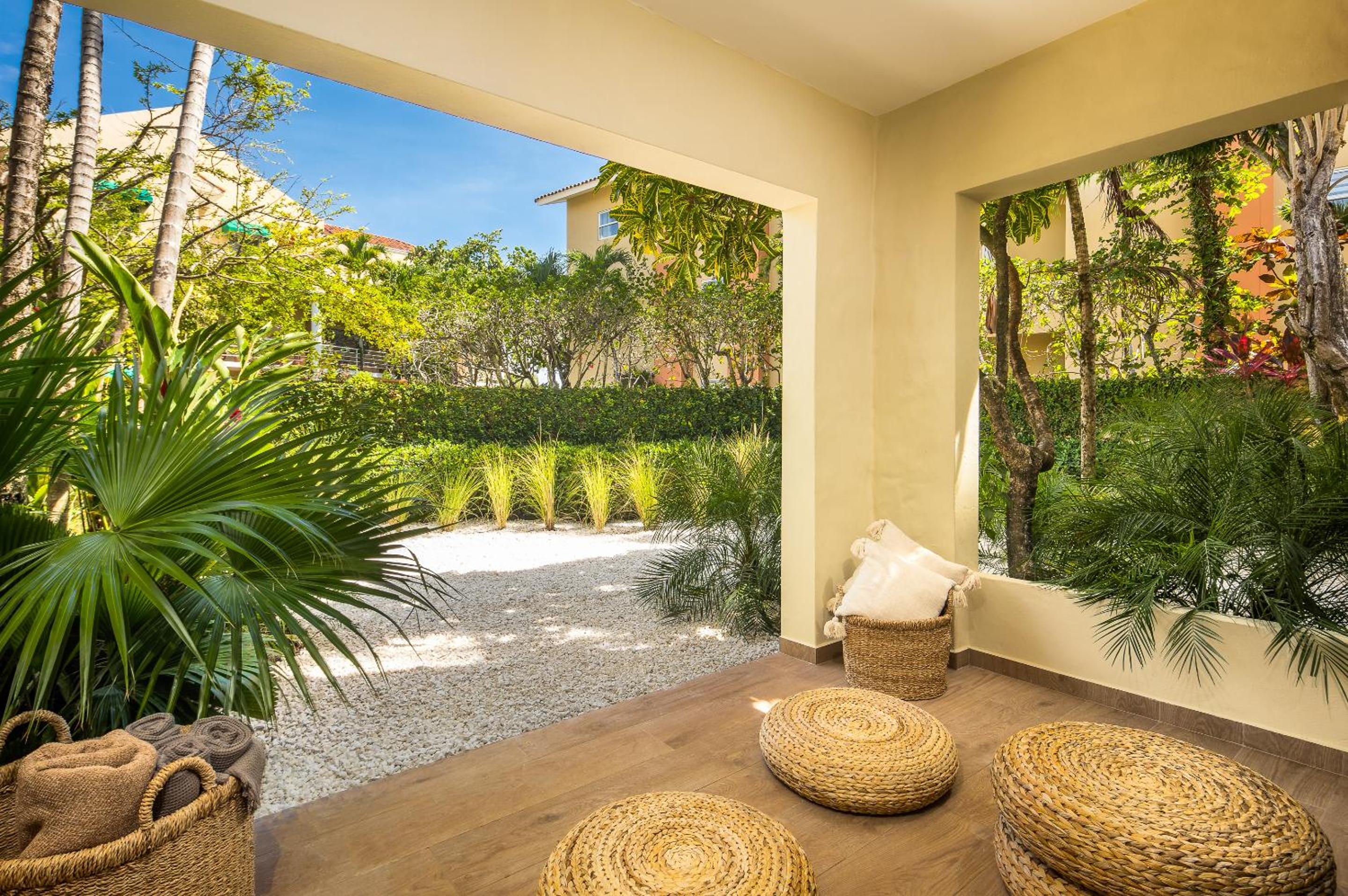 Beach House Bloom - Cabarete Luxury Rentals