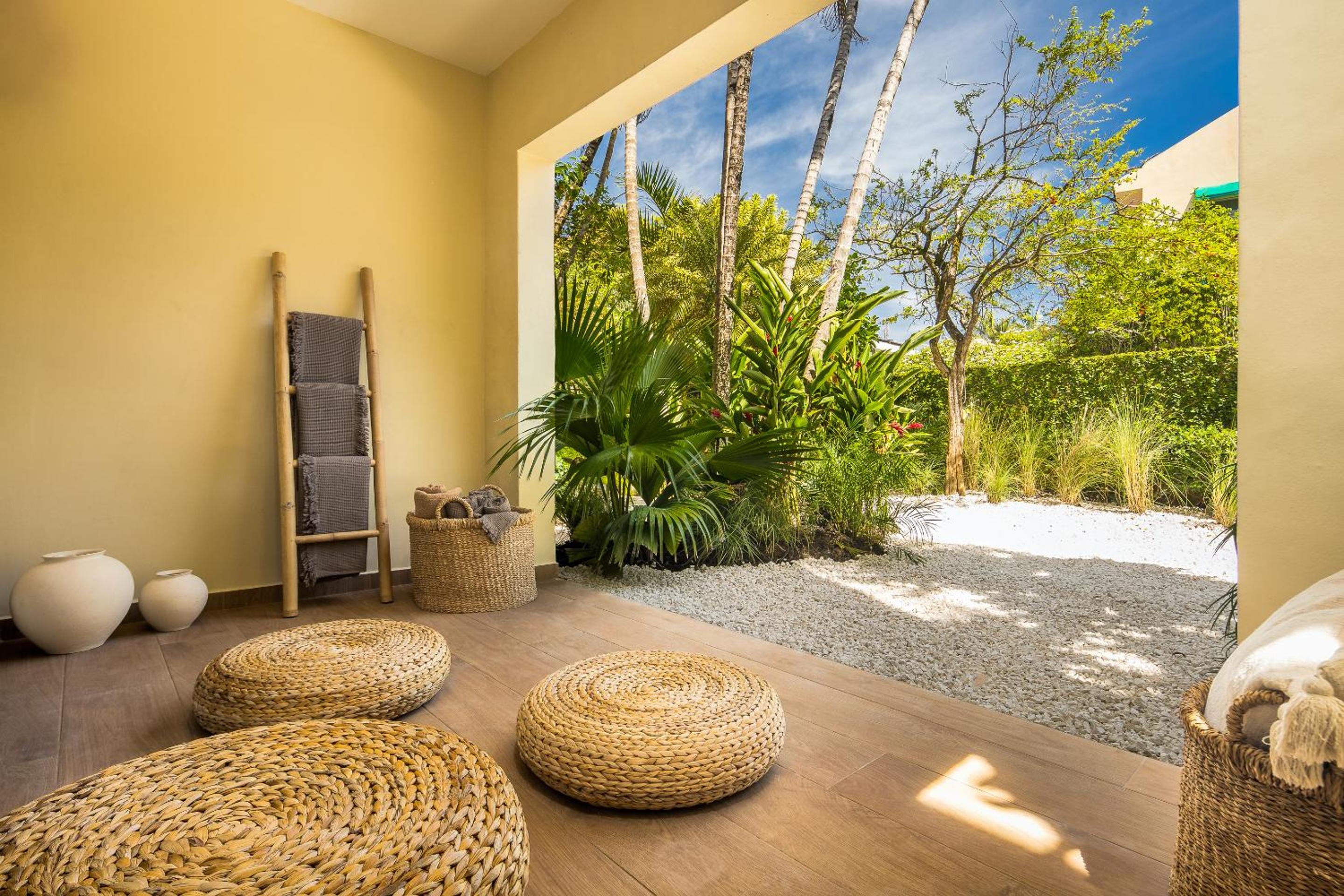 Beach House Bloom - Cabarete Luxury Rentals