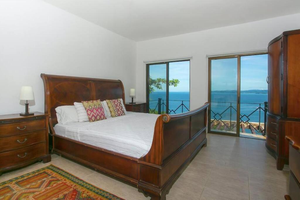 Oceanview Paradise Home