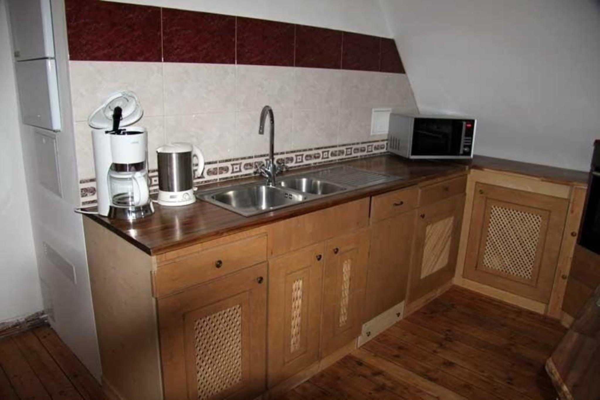 Schöne Ferienwohnung in Ebersdorf mit Grill und Garten