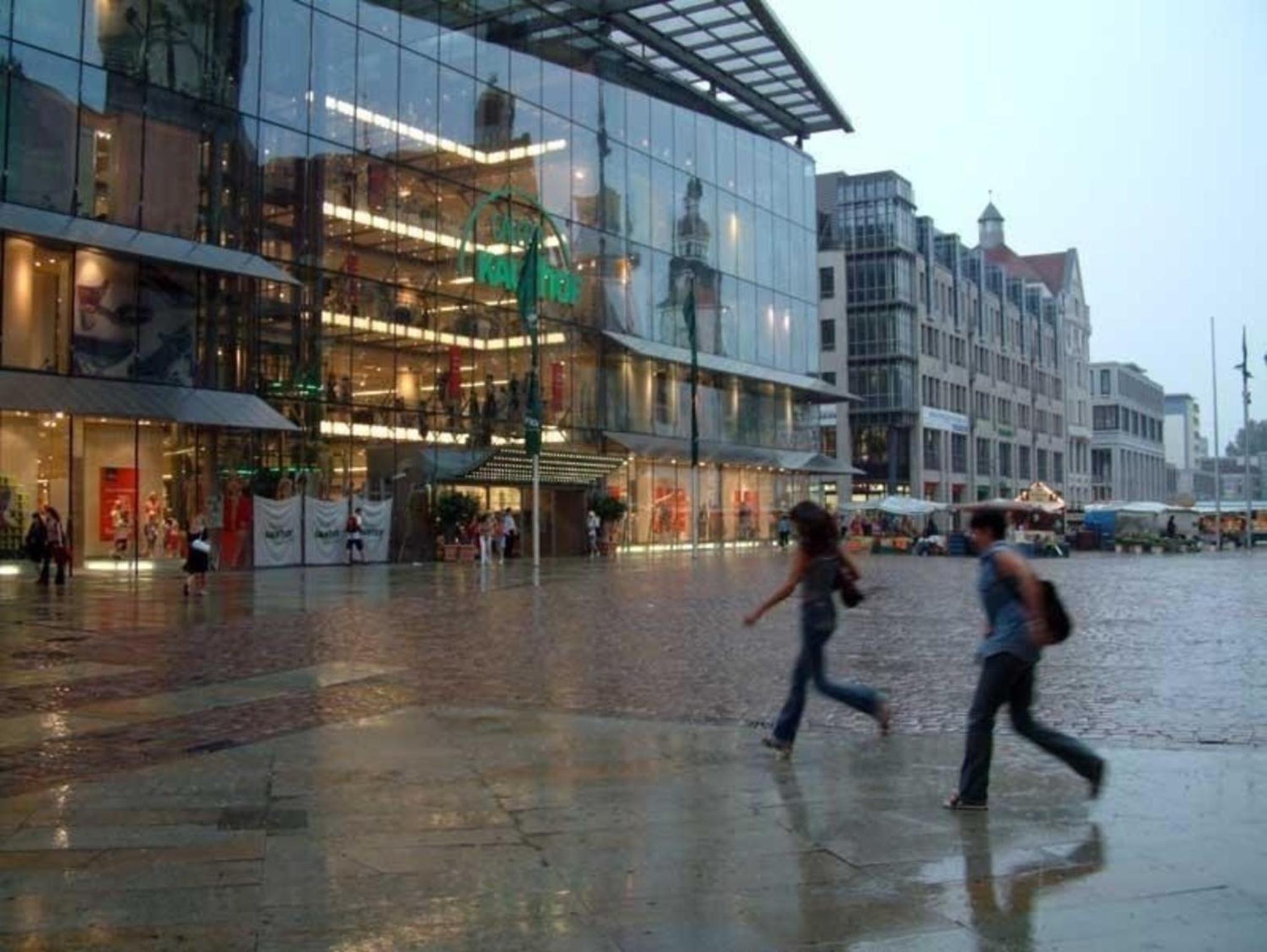 Schöne Ferienwohnung in Ebersdorf mit Grill und Garten