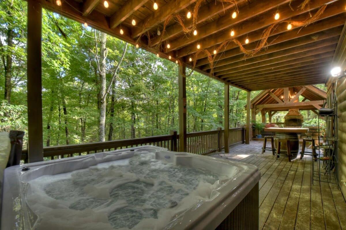 Woodland Escape- Cozy Secluded Dog Friendly Cabin view 3